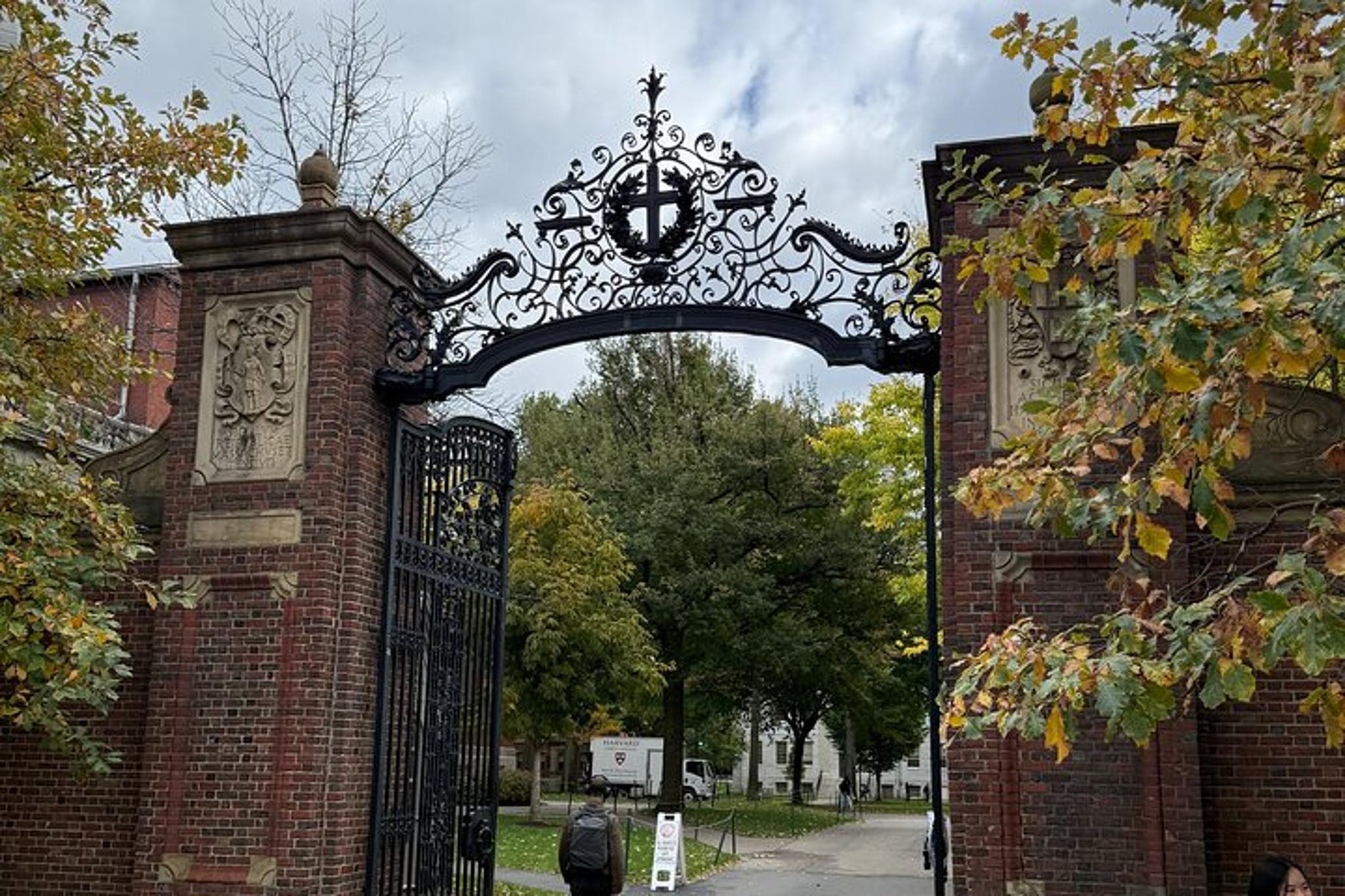 Cambridge Ghost Walking Tour with Smartphone Guide - Image 4