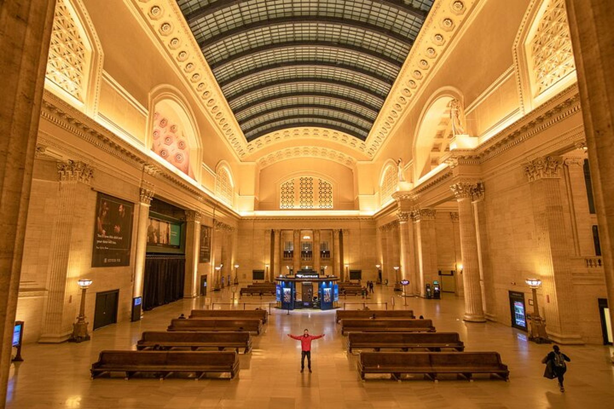 Chicago TV and Movie Locations Walking Tour - Image 5