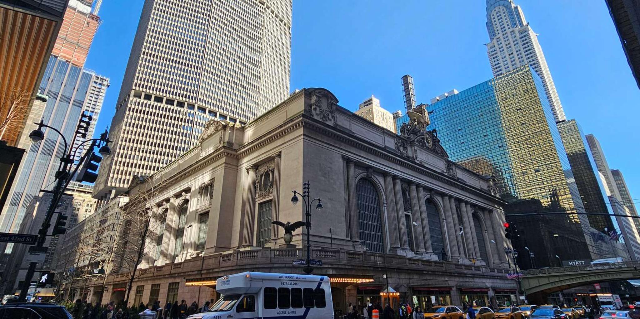 Midtown Manhattan Architecture Tour - Image 5