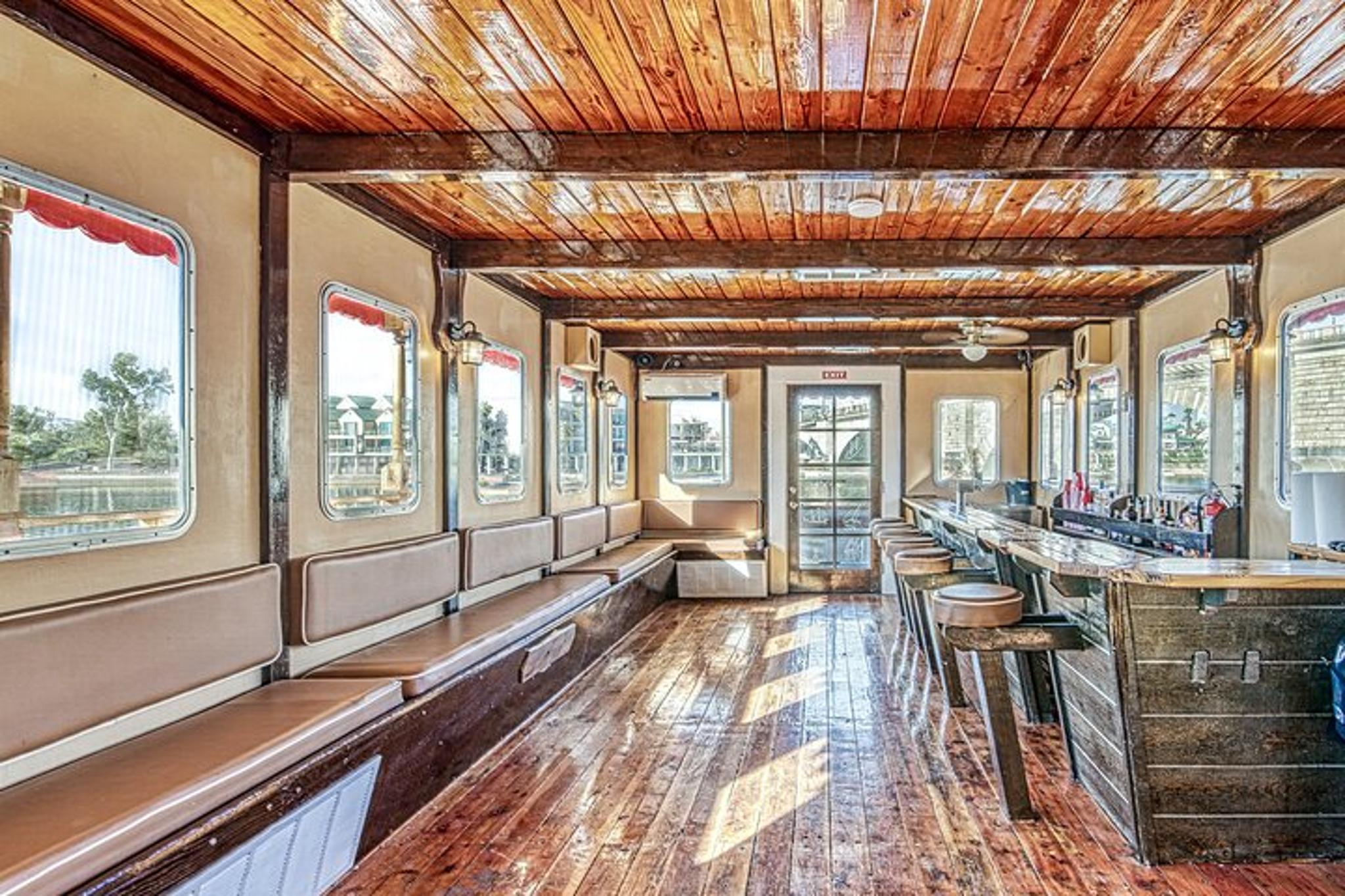 Lake Havasu Paddle Wheeler Cocktail Cruise - Image 5