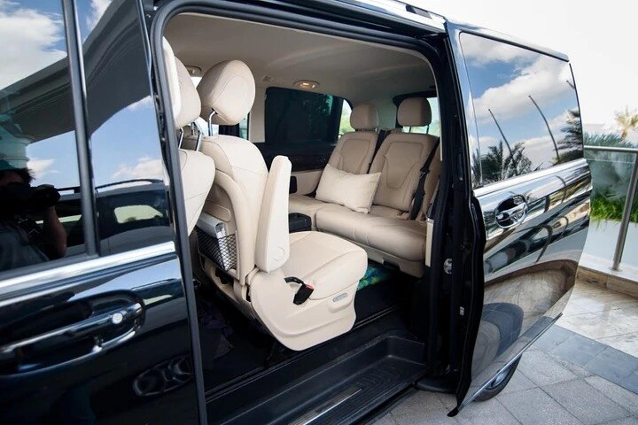 Bucharest Airport Transfer with Minivan - Image 4