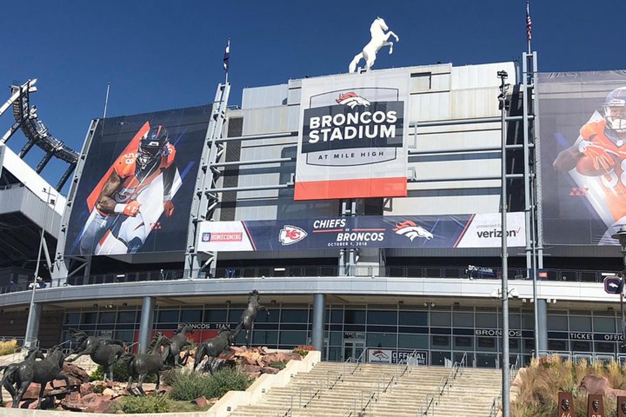 Denver Red Rocks Park and Foothills Private Tour - Image 4