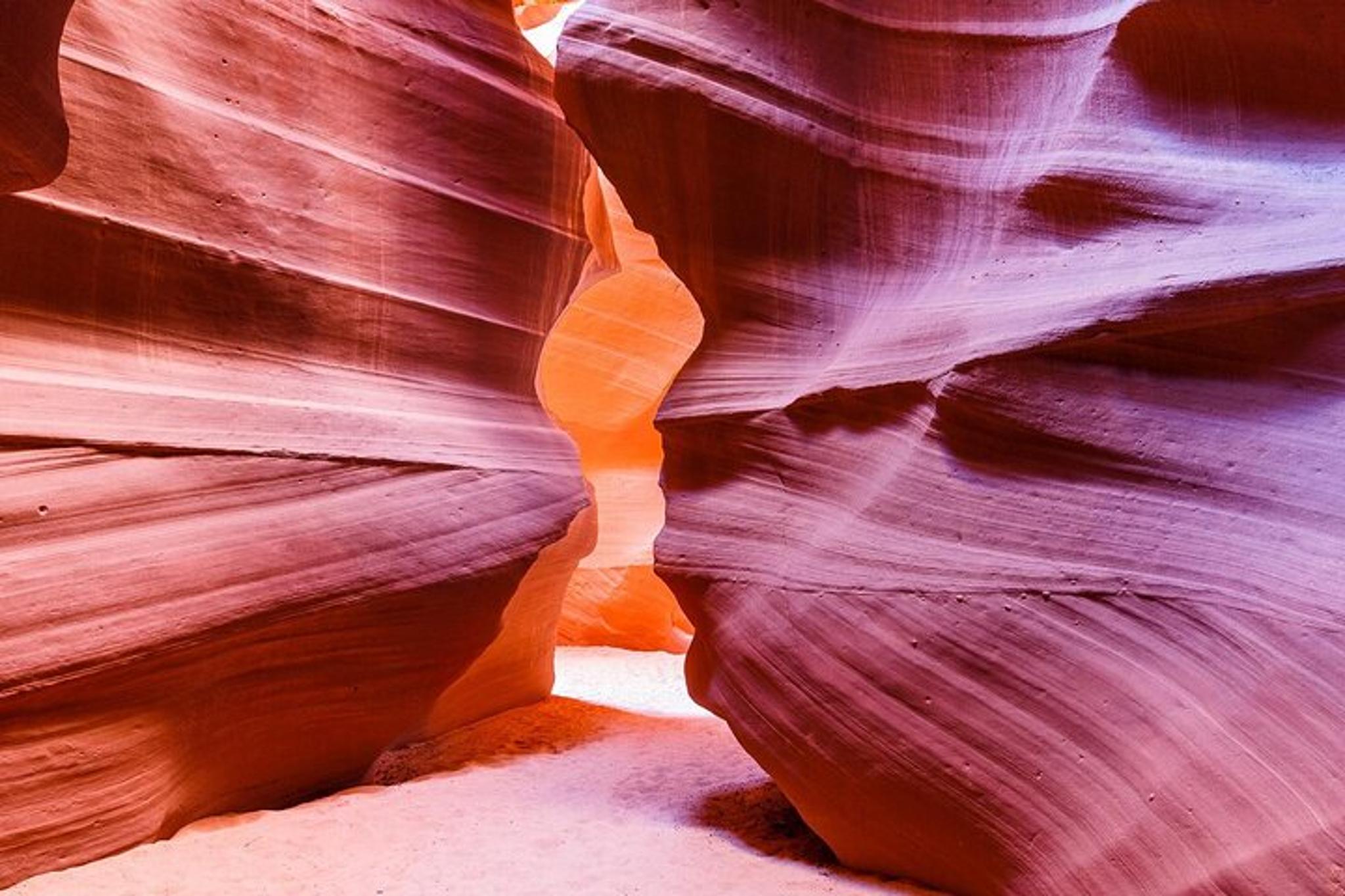 Las Vegas Antelope Canyon and Horseshoe Bend Tour