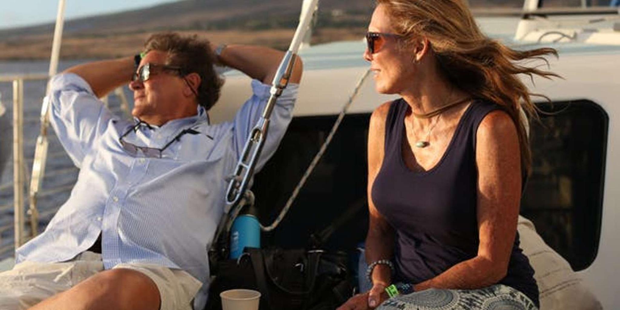 Maui Catamaran Sunset Sail with Appetizers - Image 3