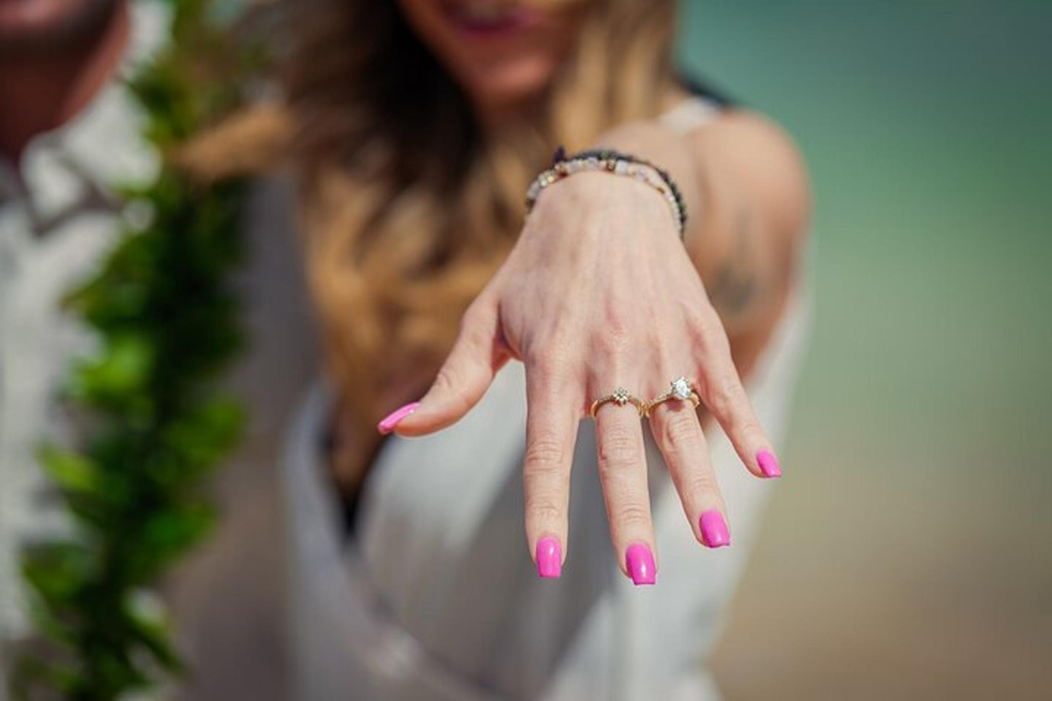 Maui Beach Engagement Photography Experience - Image 6