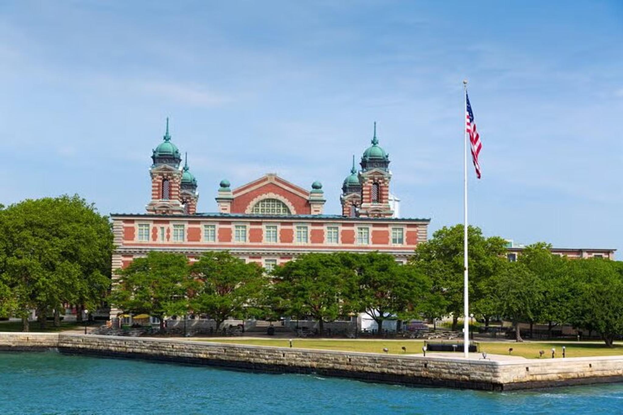 New York Statue of Liberty and Ellis Island Tour - Image 6
