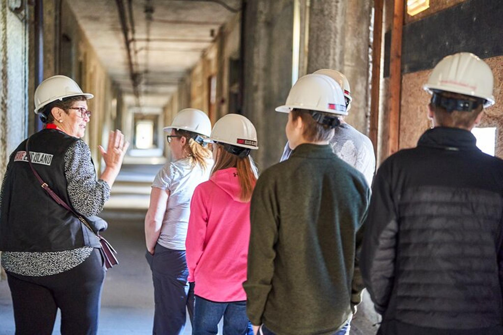 New York Ellis Island Hospital Hard Hat Tour 90 min