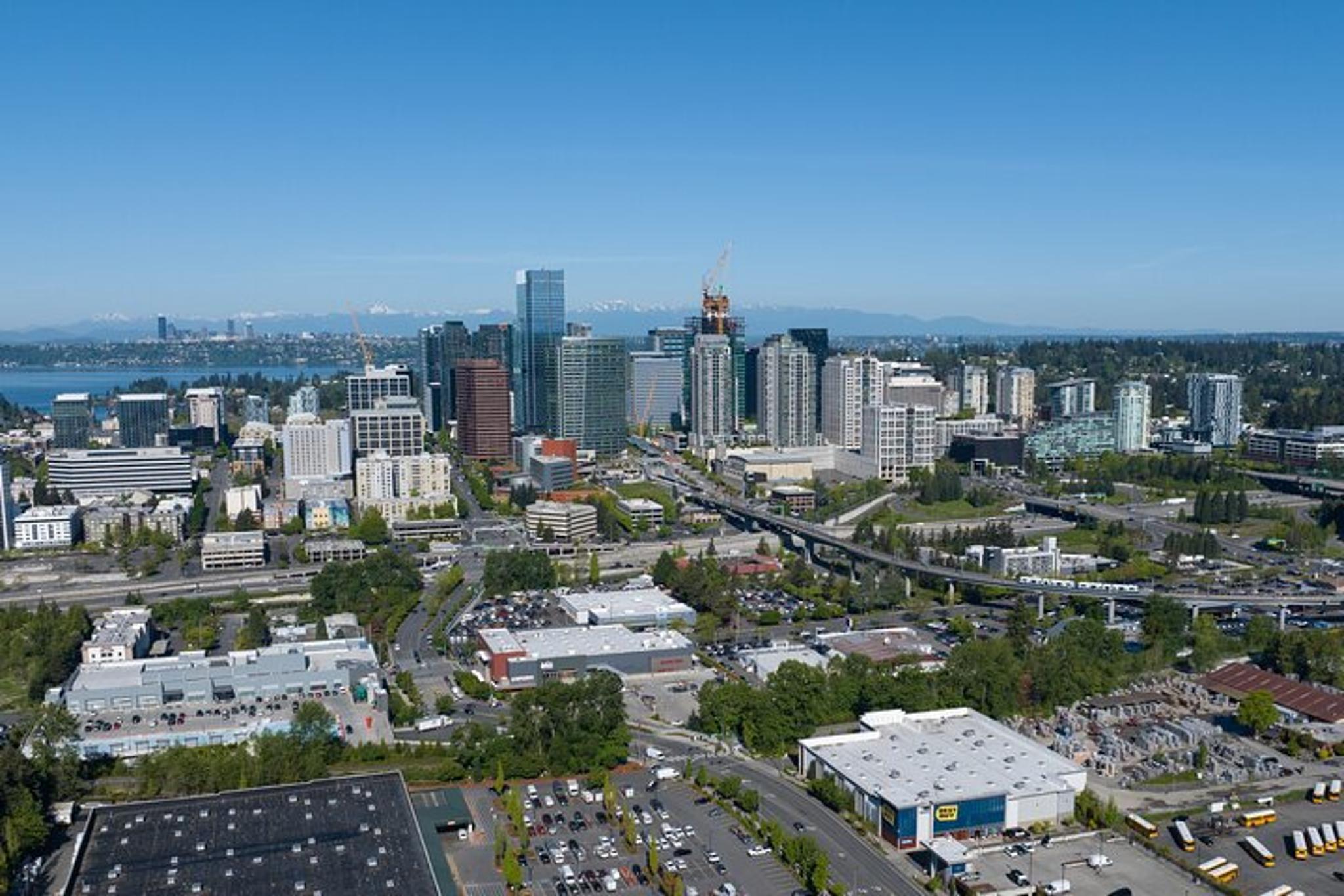 Seattle Airport Private Round Trip Transfer - Image 5