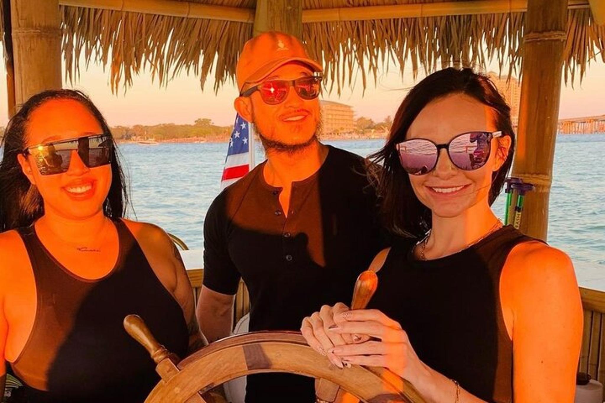 Panama City Tiki Sunset Cruise 1.5 Hr - Image 3