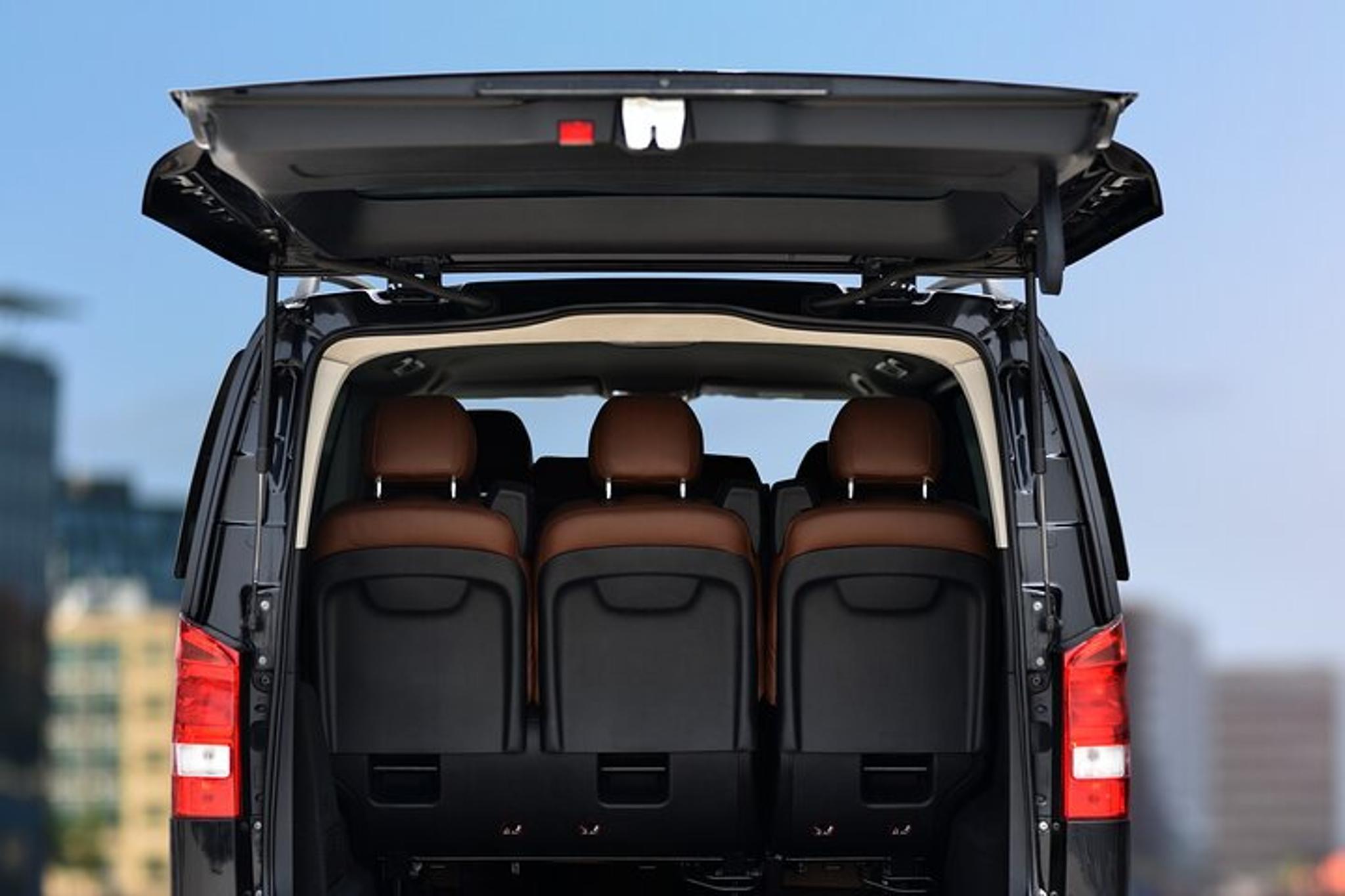 Mclean to Dulles Airport Private Transfer - Image 6