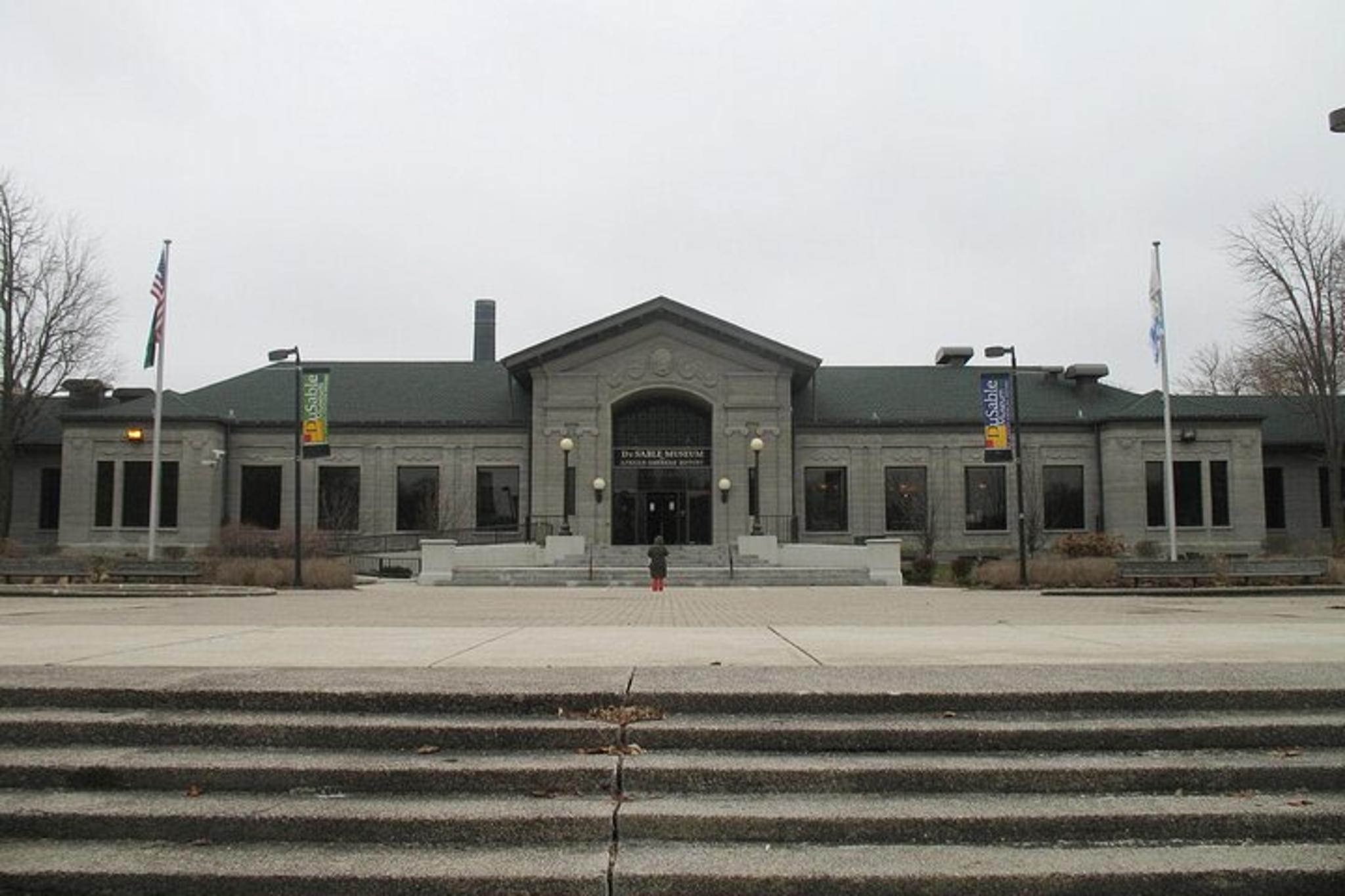 Chicago Audio Tour of Storied Neighborhood - Image 1