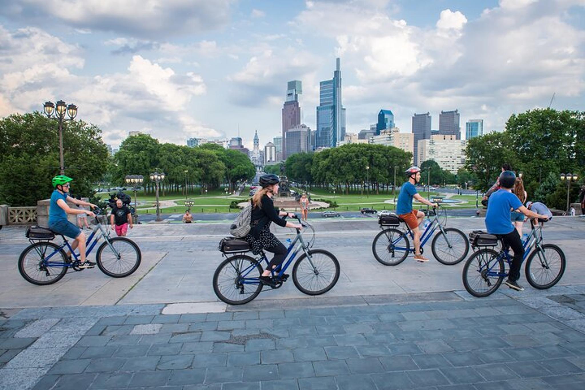 Philadelphia City Bike Tour - Image 1