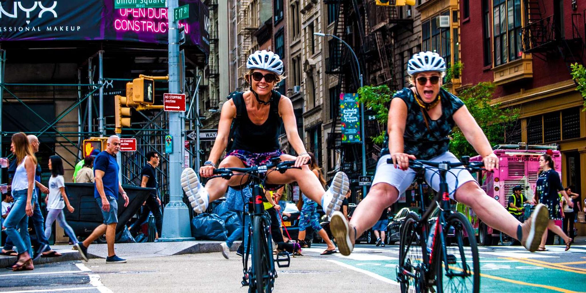 Brooklyn Bike Tour with Local Guide - Image 1