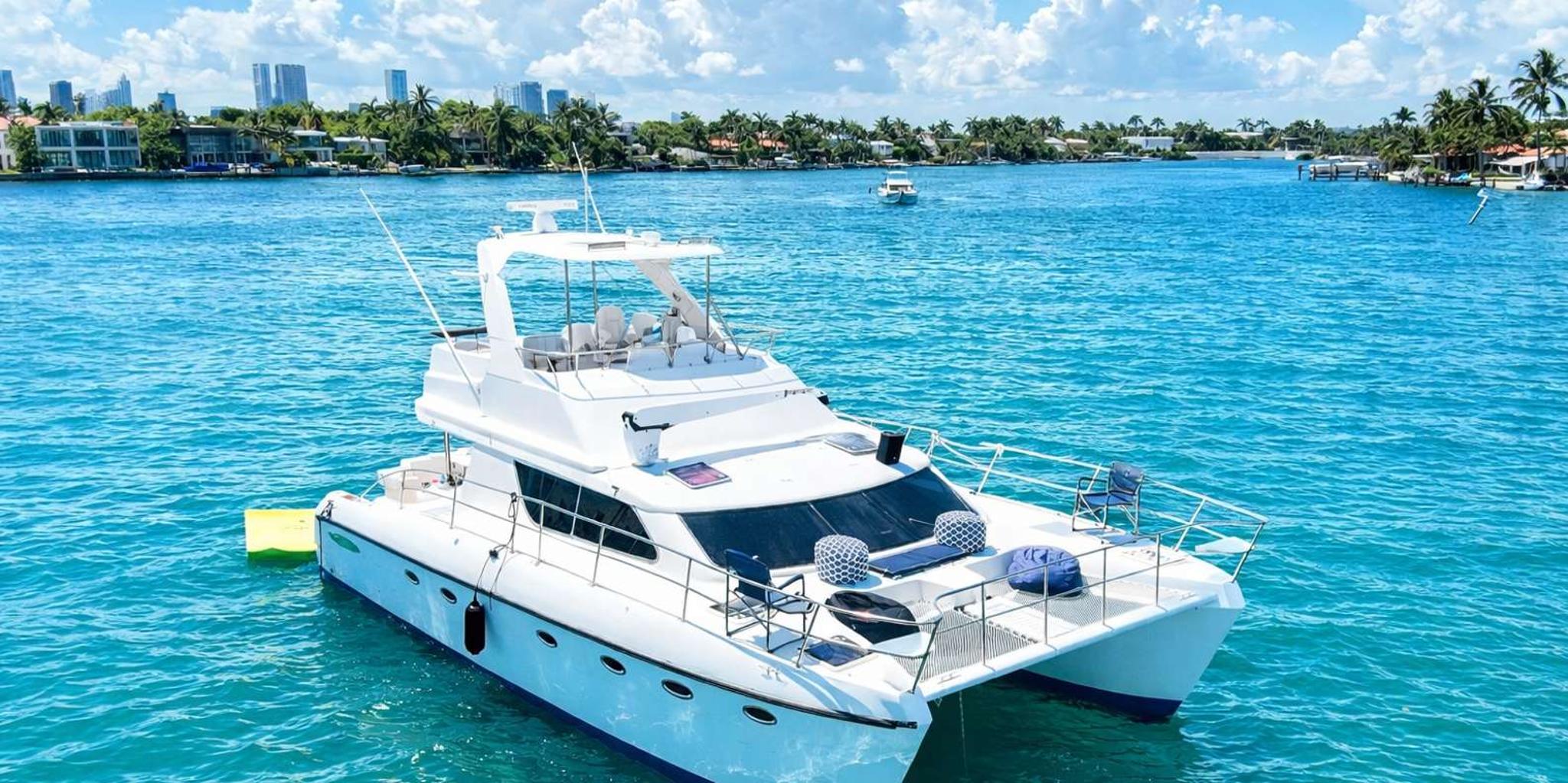 Miami Catamaran Tour 60ft - Image 4