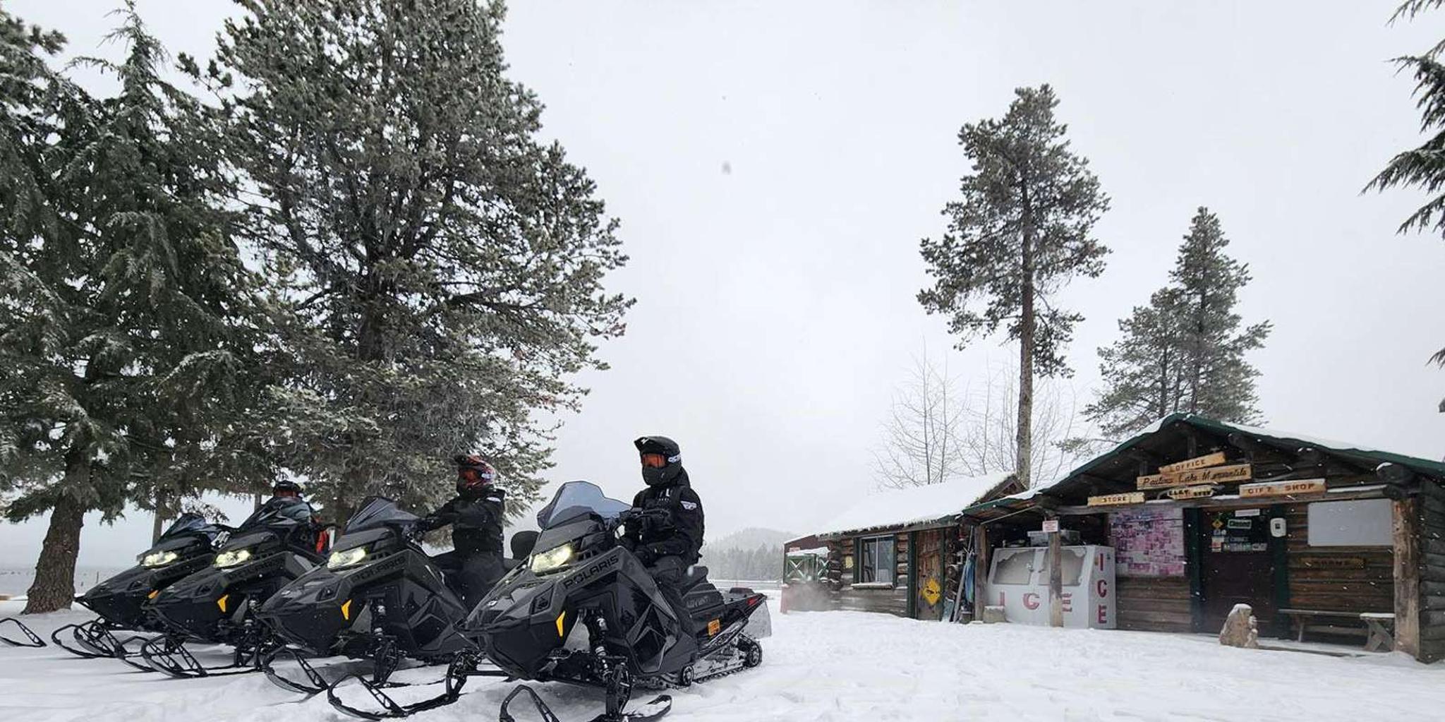 Bend Snowmobile Tour in Newberry National Monument - Image 3