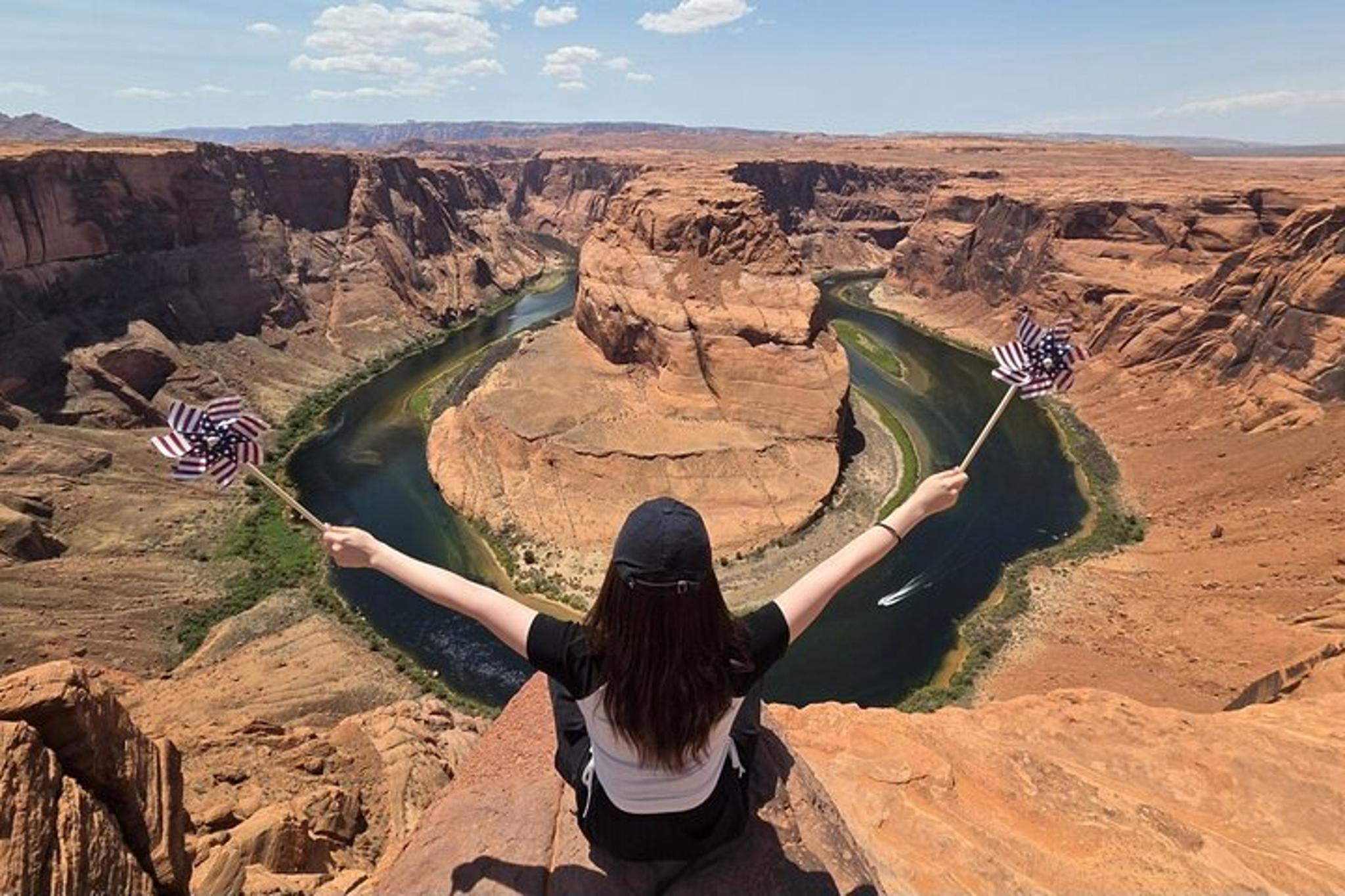 Las Vegas Antelope Canyon and Horseshoe Bend Tour - Image 2