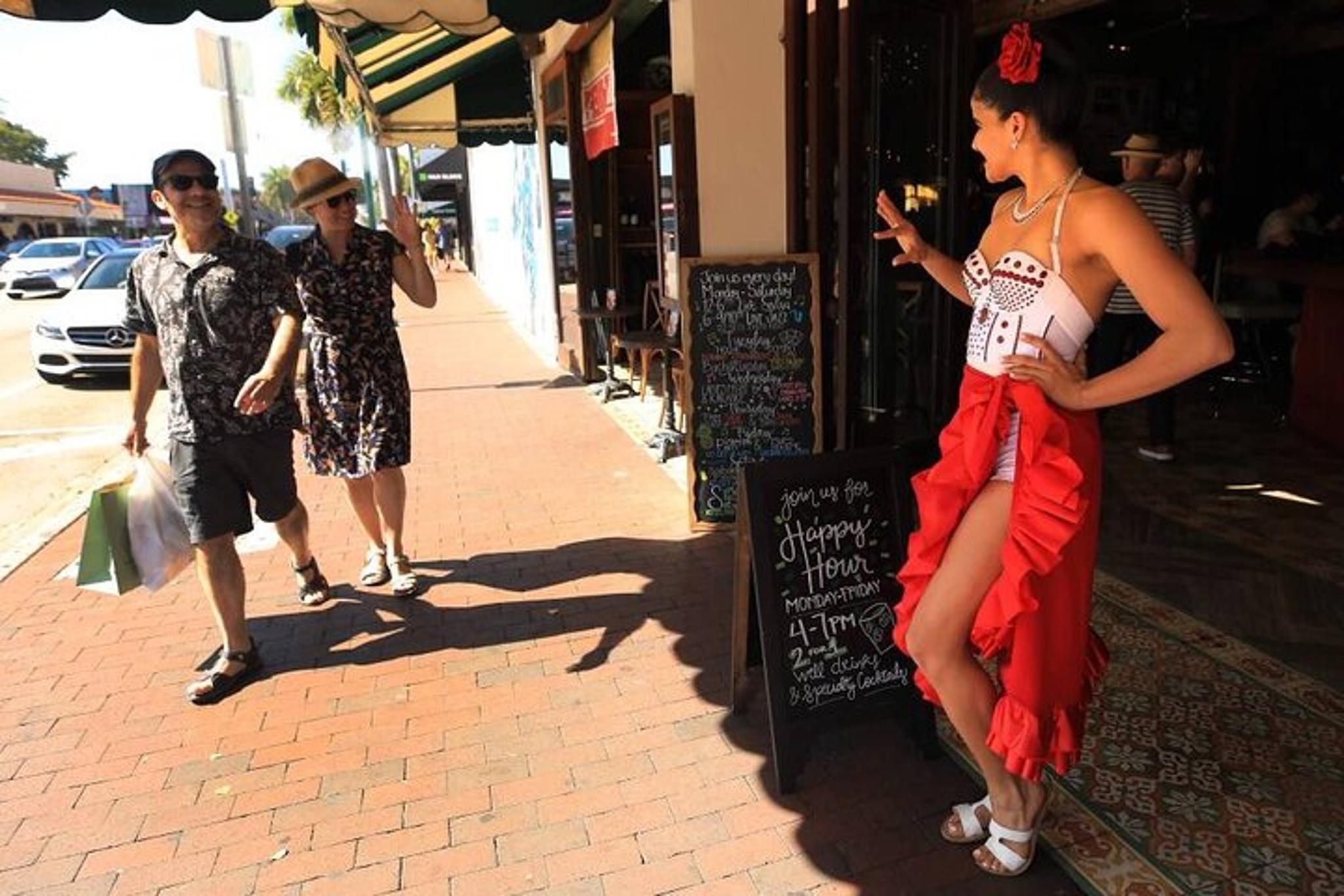 Miami City and Boat Tour with Little Havana - Image 5