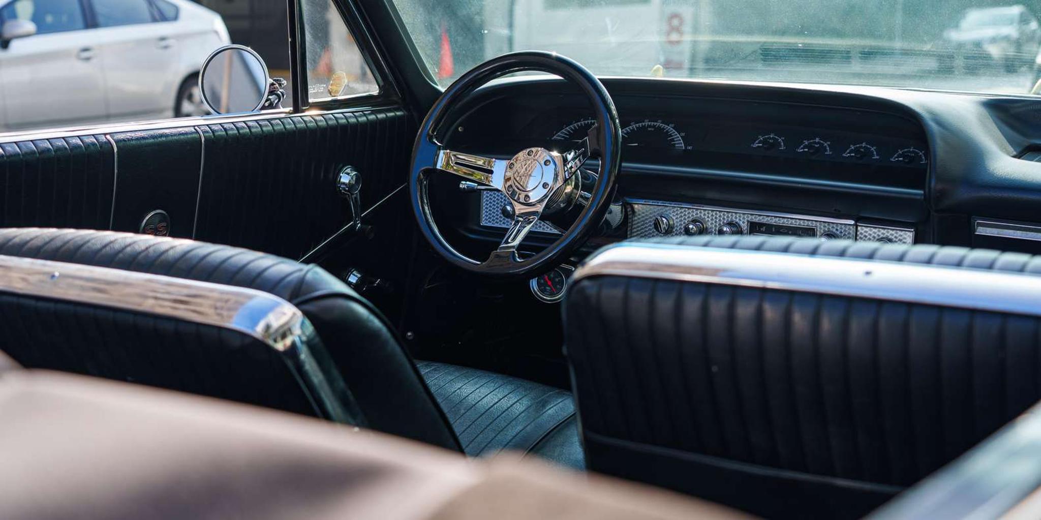 Hollywood Oscars Tour in a 1964 Impala Lowrider - Image 4