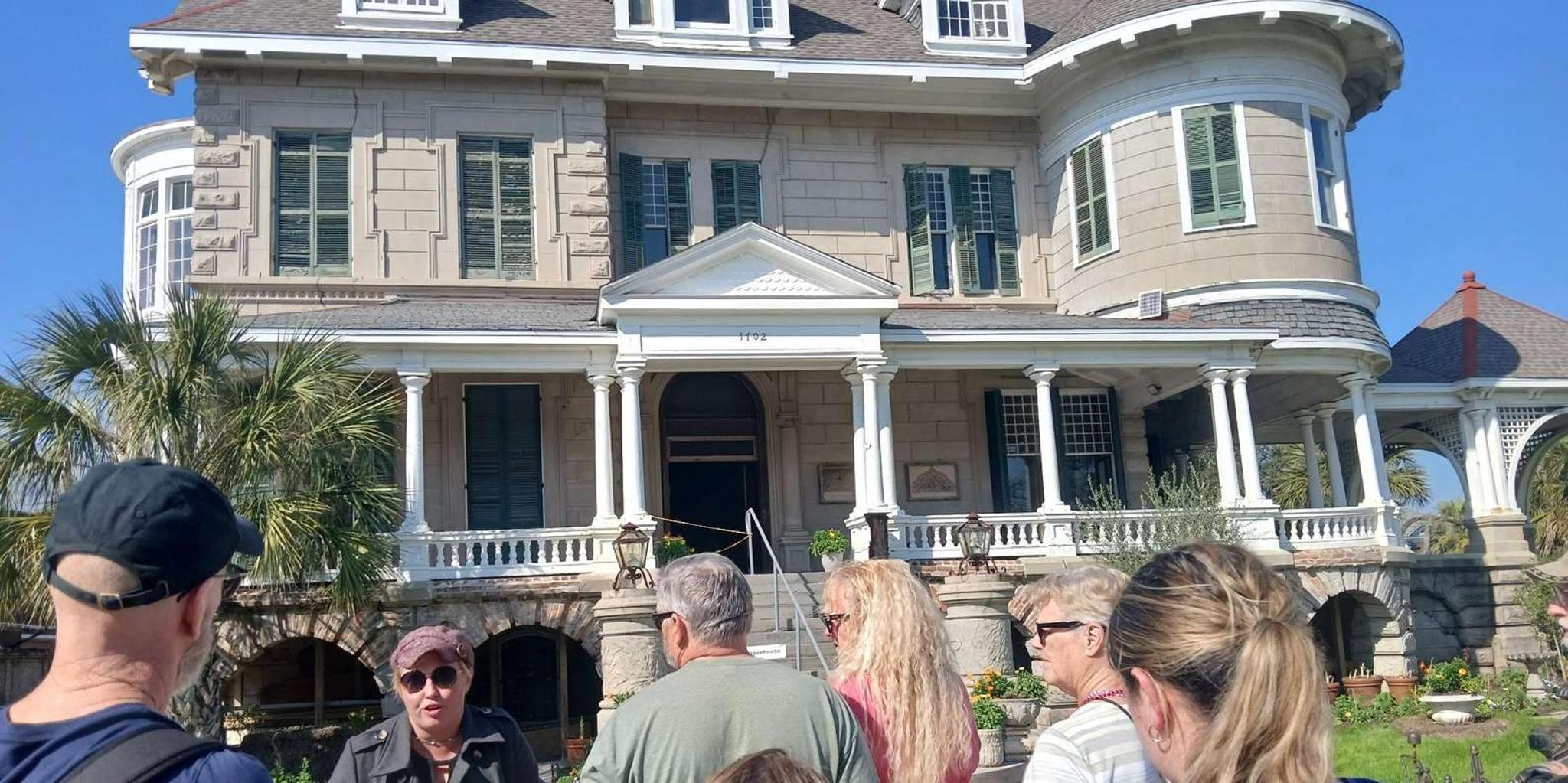 Galveston Architecture Walking Tour with Home Visit - Image 2