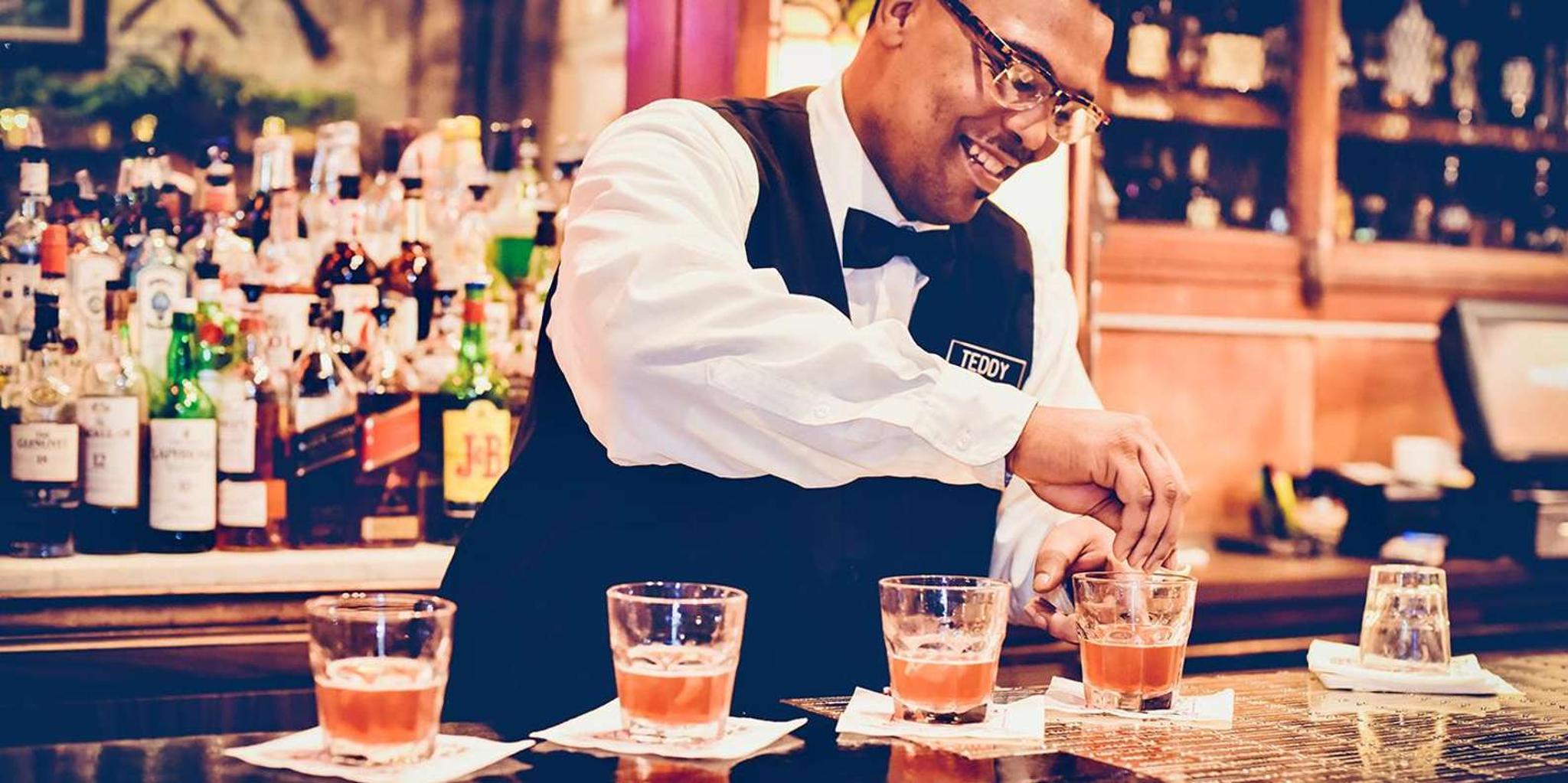 New Orleans Cooking Class and Cocktail Walking Tour