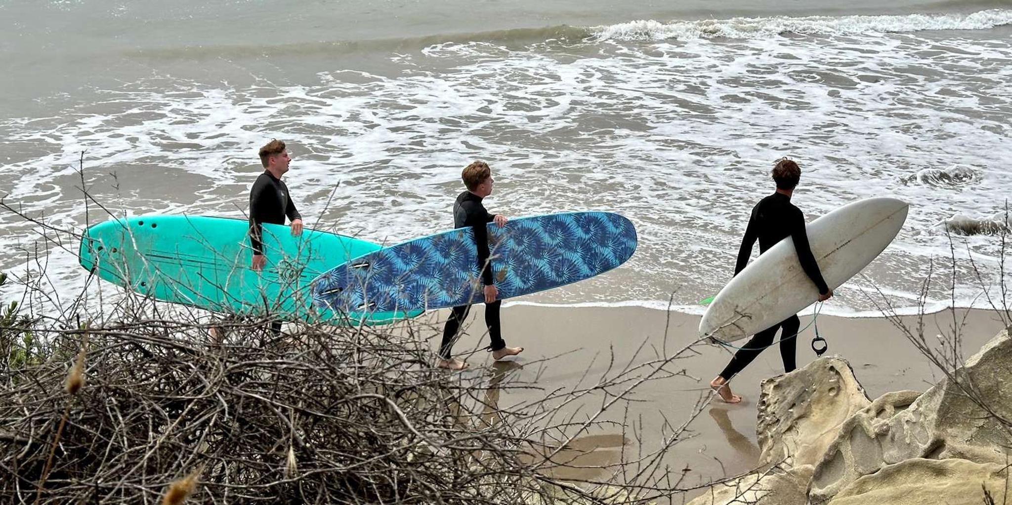 Santa Barbara Surfing Lesson with Kilian Garland - Image 6