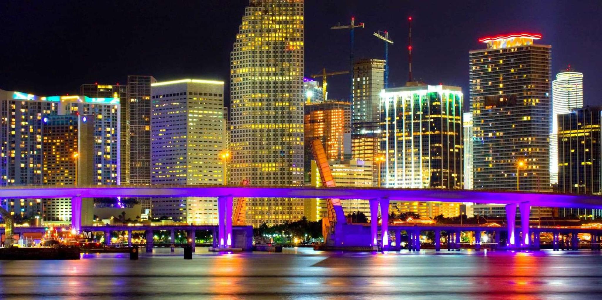 Miami Sightseeing Night Tour by Open-top Bus - Image 4