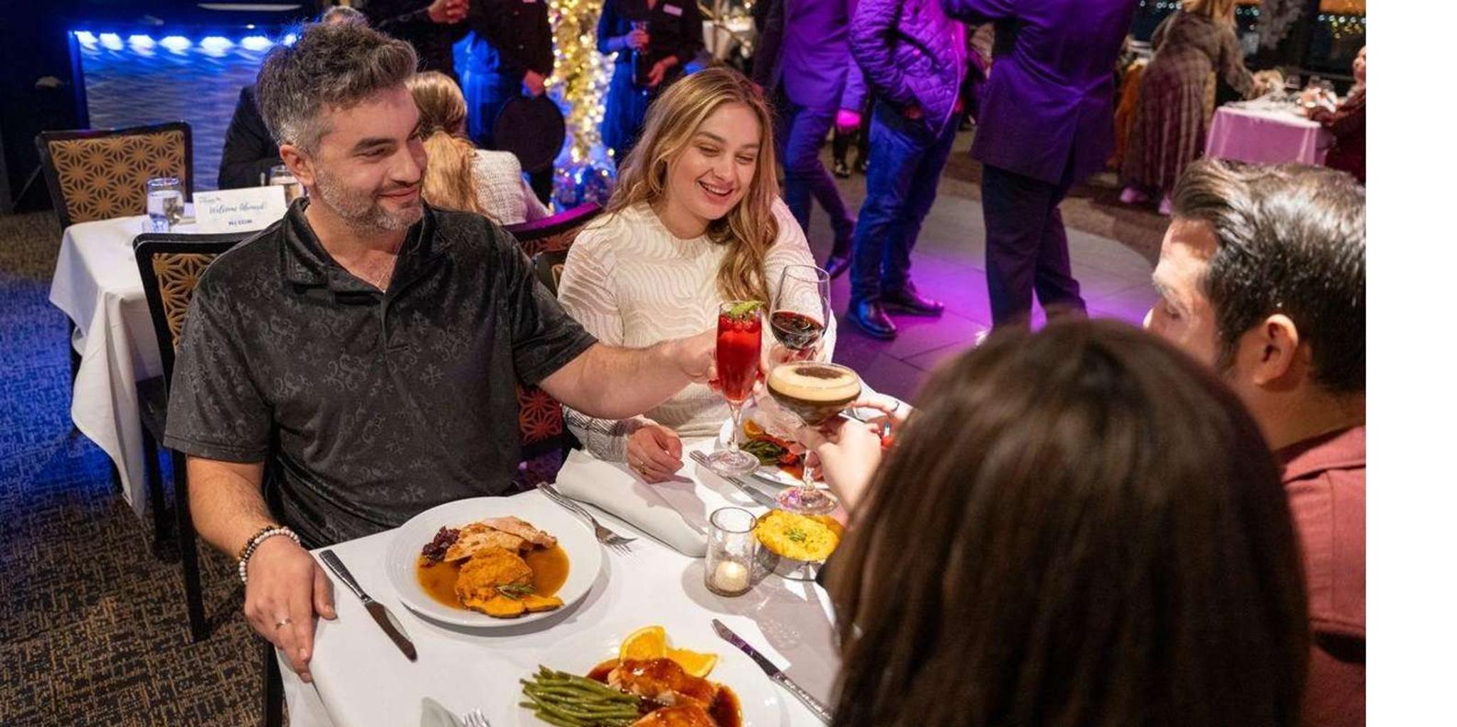 Philadelphia Dinner Cruise on the Delaware River - Image 4