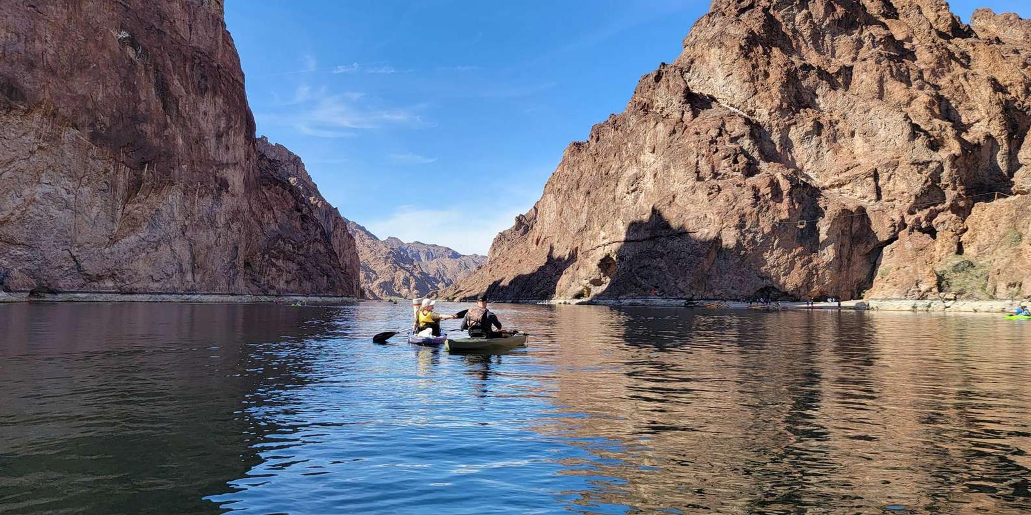 Lake Mead Kayak Tour to Hoover Dam 4 hr - Image 4