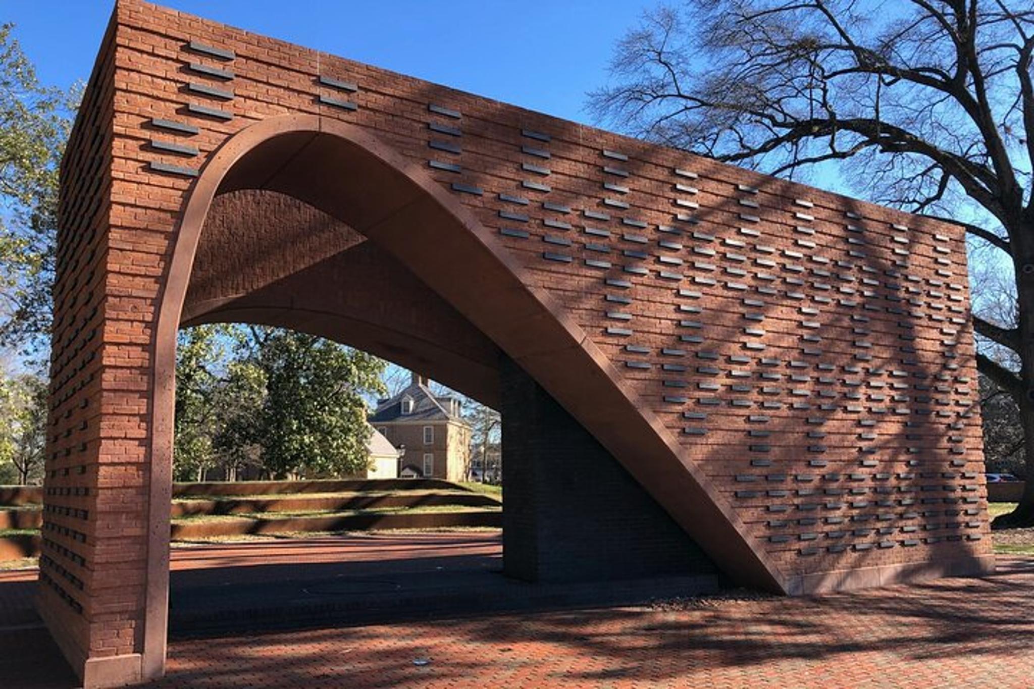 Williamsburg Historic College Tour - Image 4