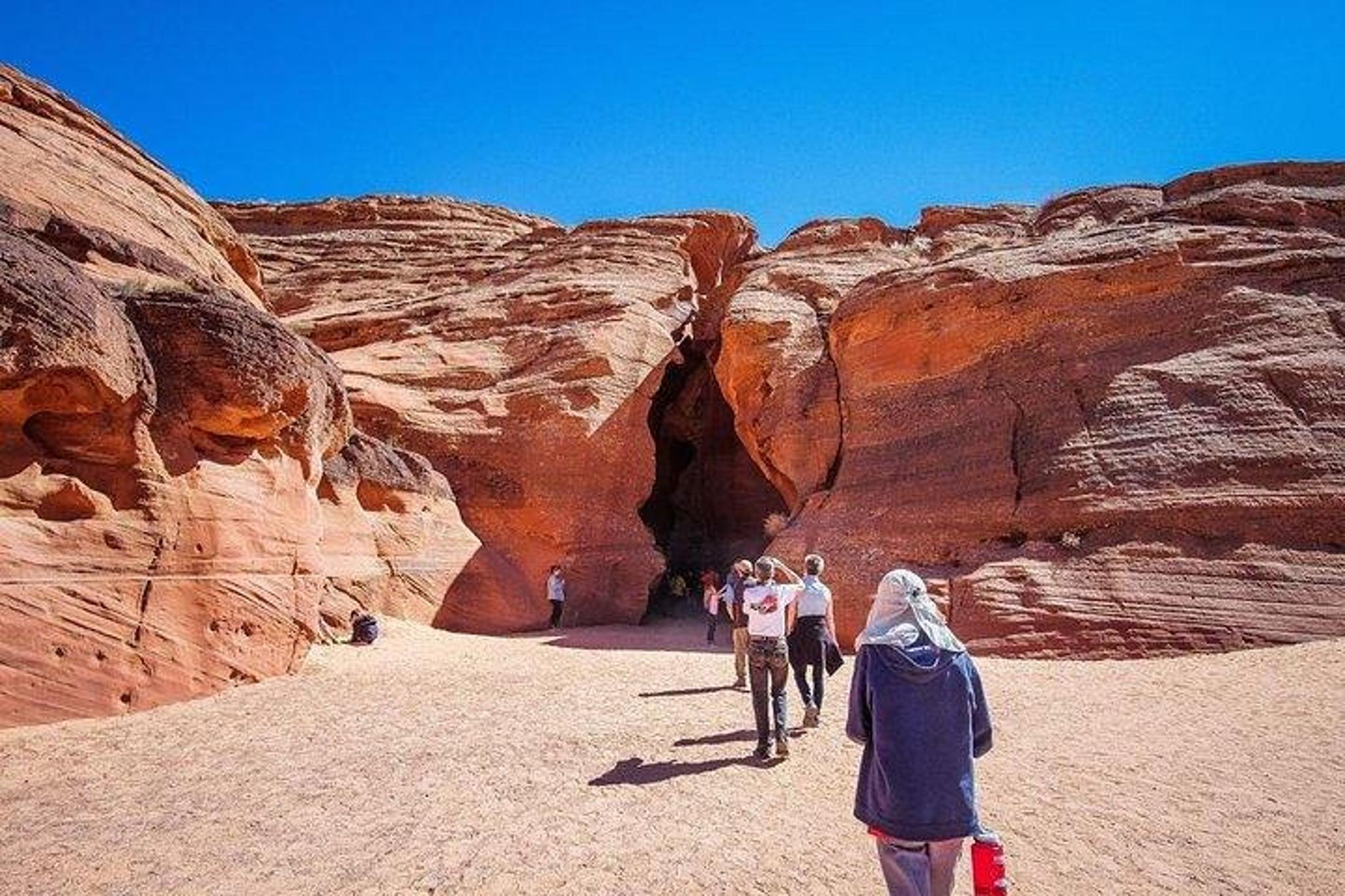 Page Upper Antelope Canyon Tour - Image 6
