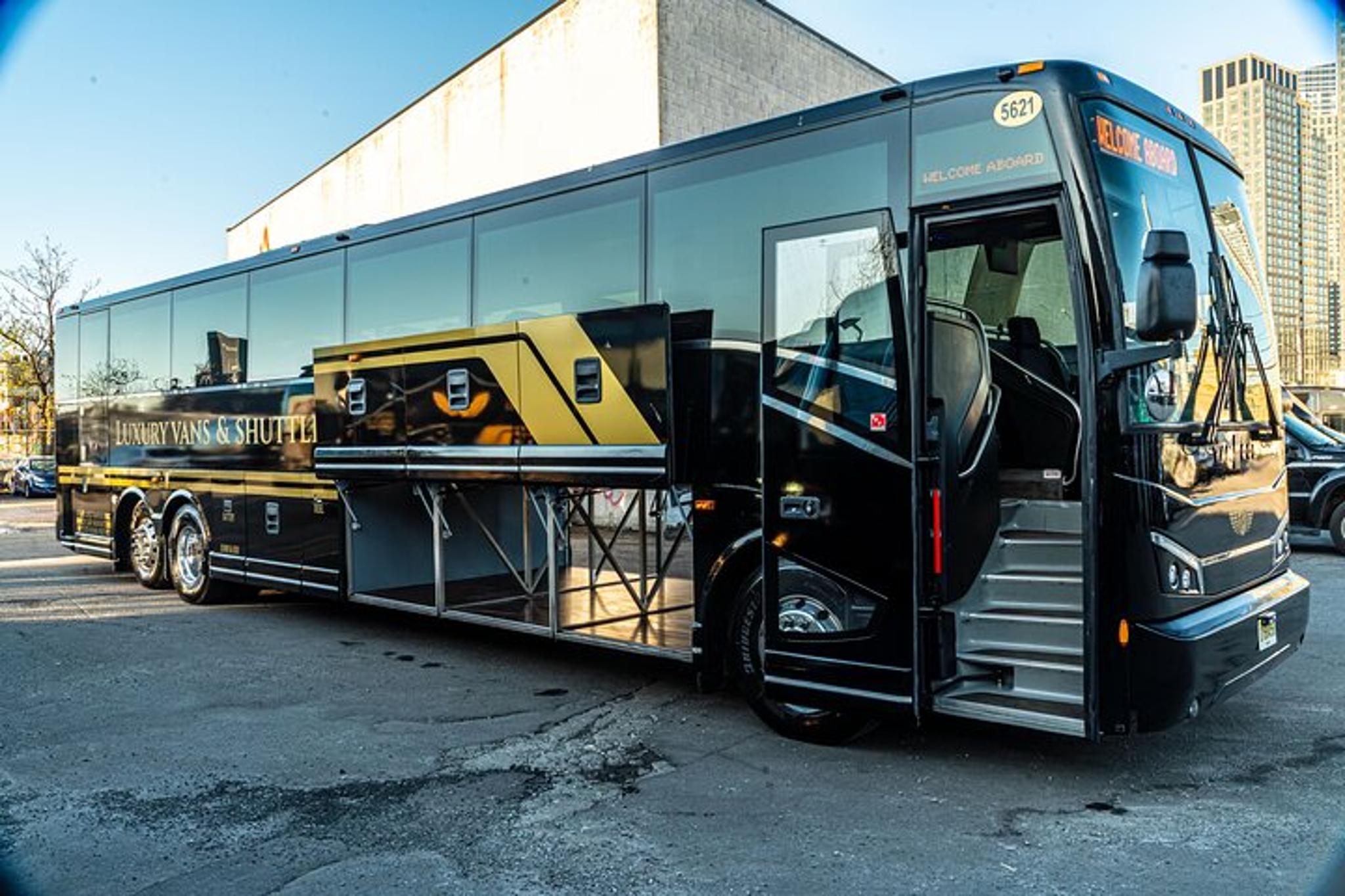 New York City Coach Bus Transfer - Image 4