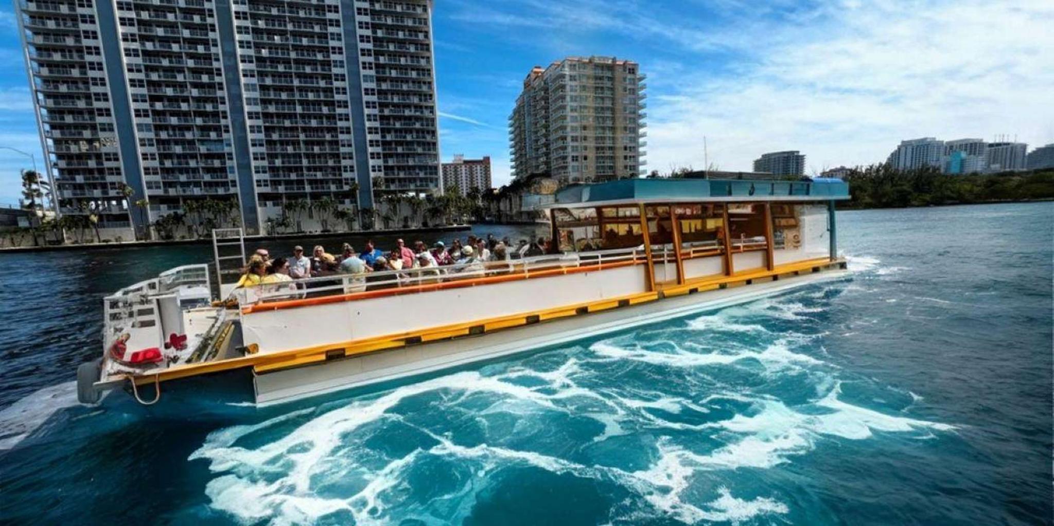Fort Lauderdale Boat Tour with Drinks