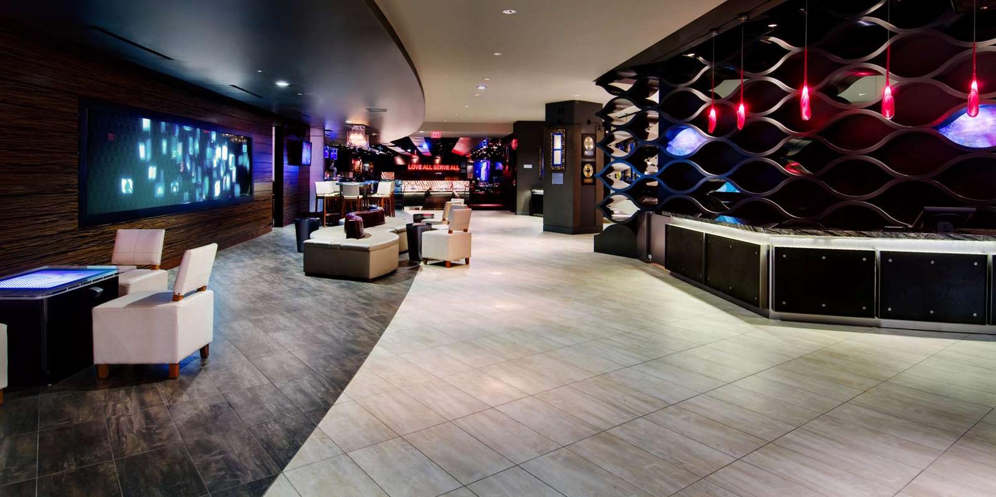 Los Angeles Hard Rock Cafe Dining Experience - Image 2