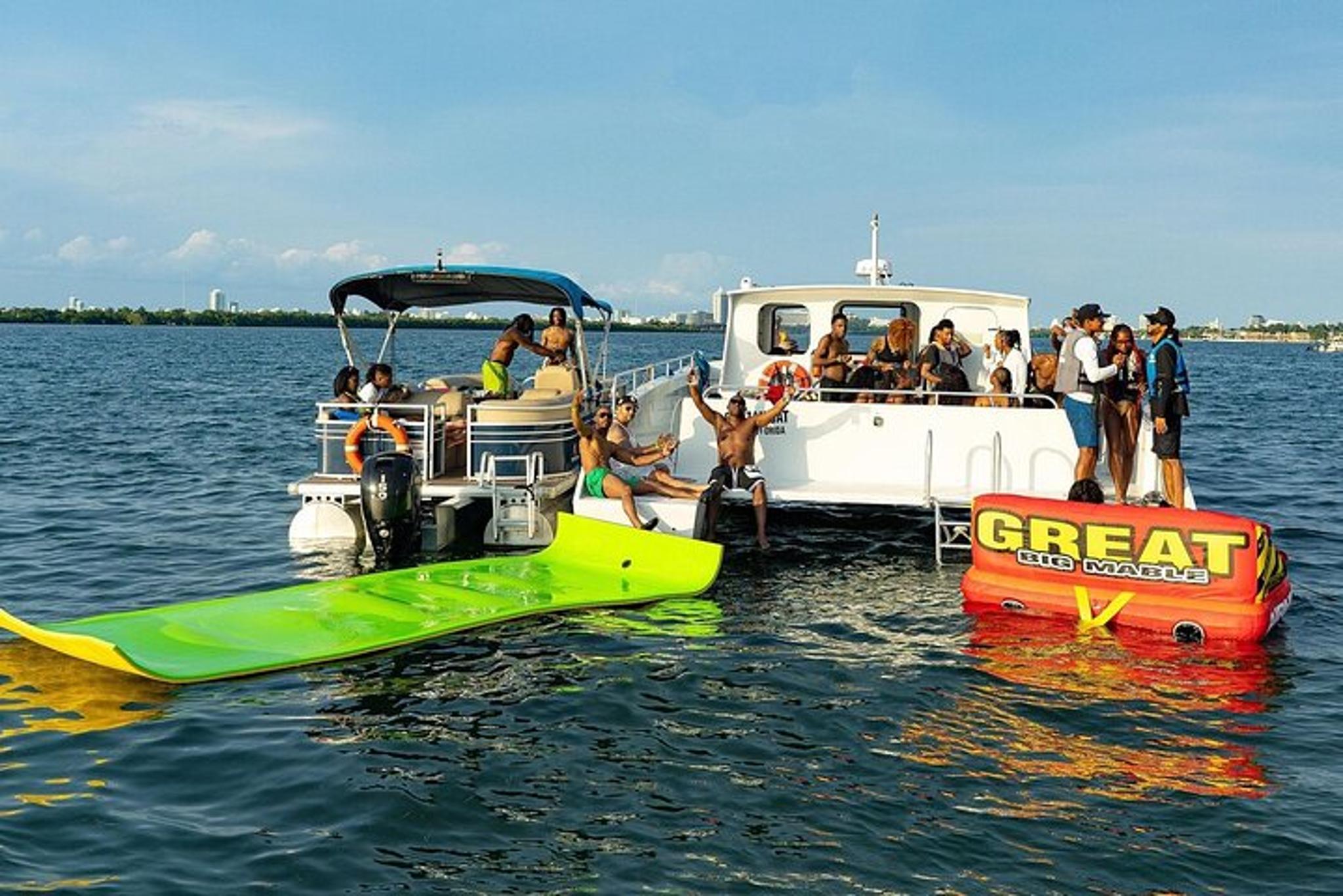 Miami Catamaran Excursion with Jet Skis - Image 3