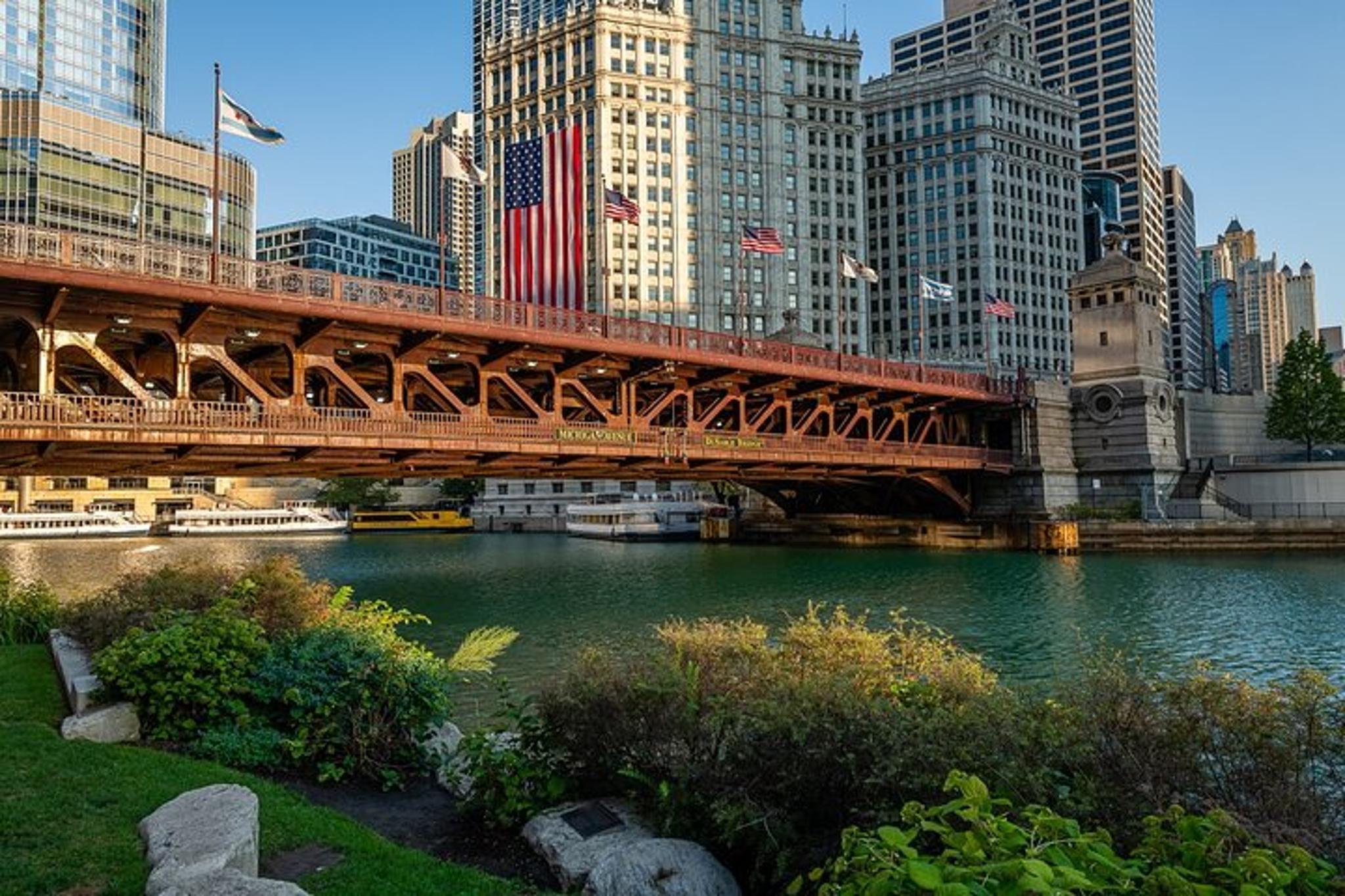 Chicago Riverwalk Self-Guided Walking Tour - Image 5