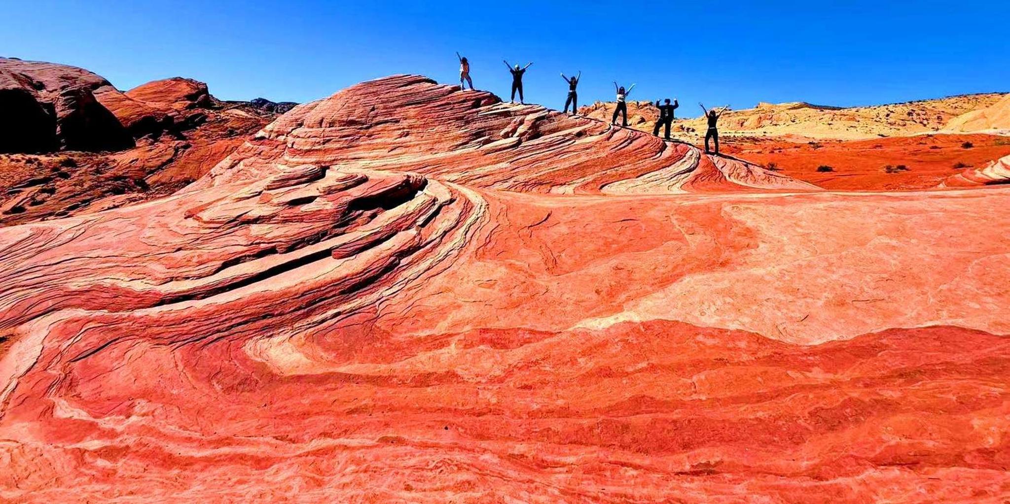 Las Vegas Valley of Fire Guided Day Tour - Image 3