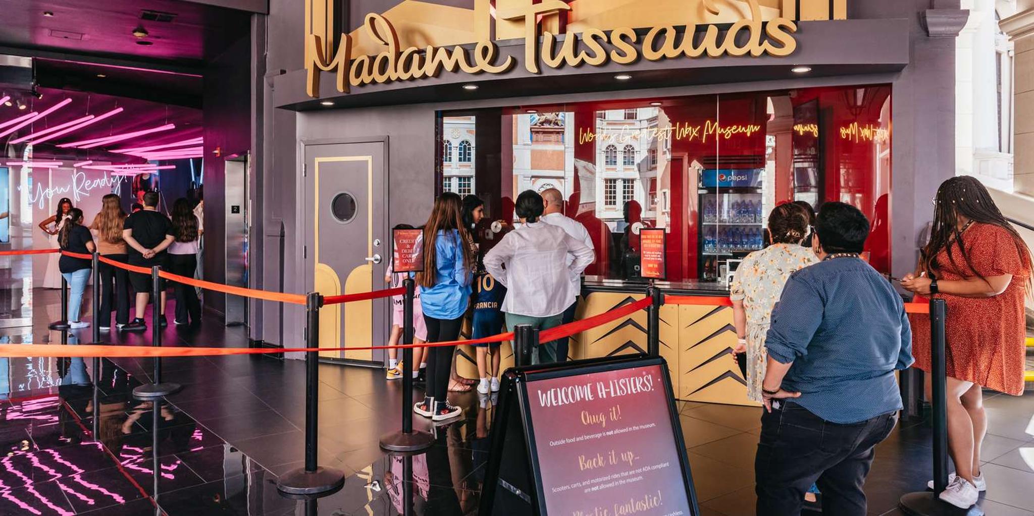 Las Vegas Madame Tussauds and Gondola Ride - Image 4