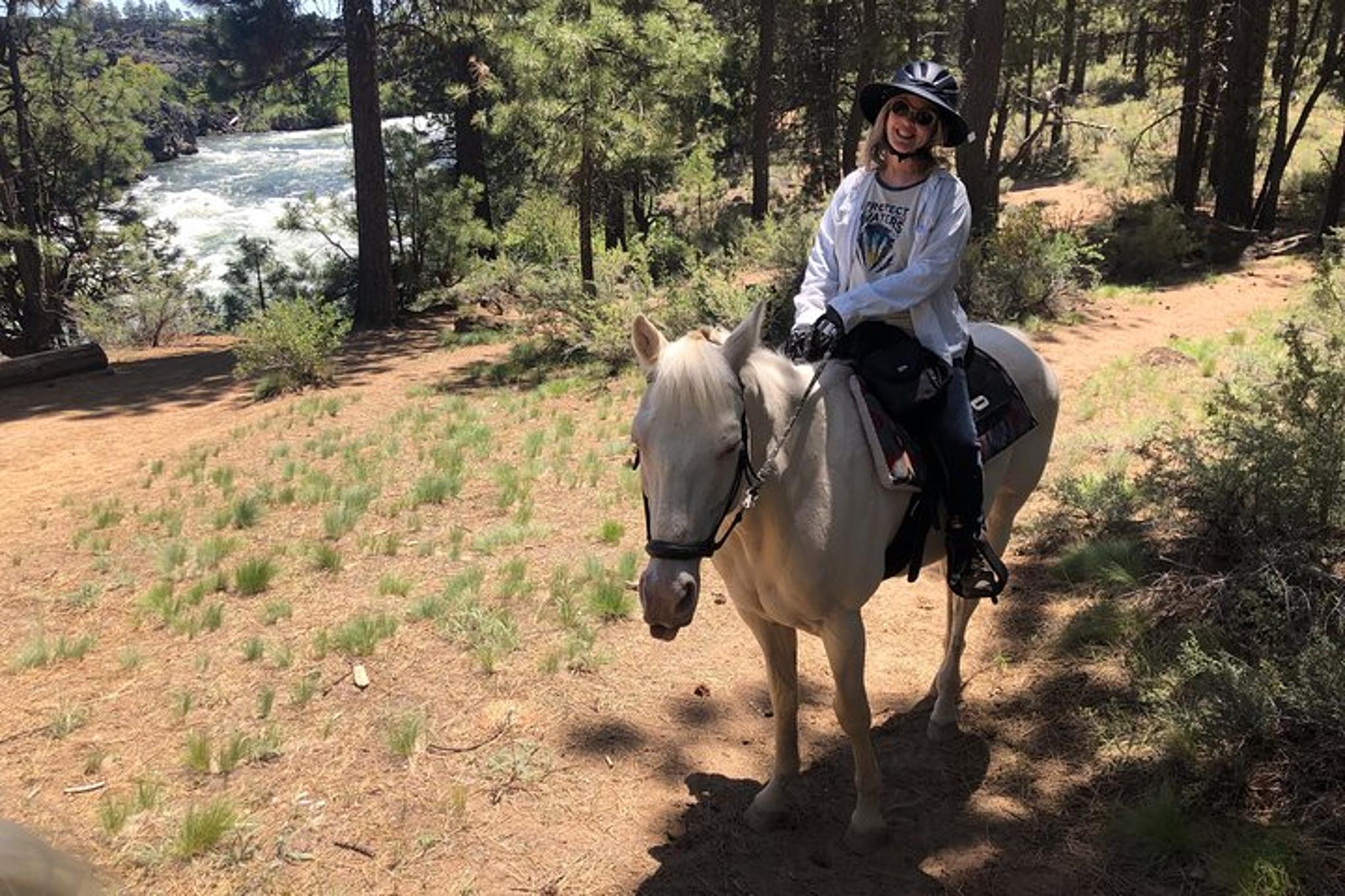 Deschutes River Horse Ride - Image 3