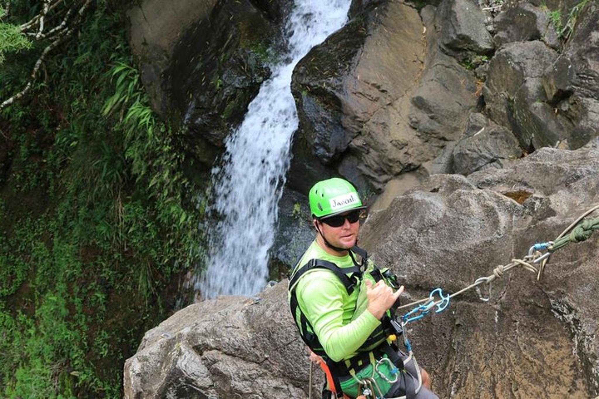 Maui Rappel Adventure in Rainforest - Image 4