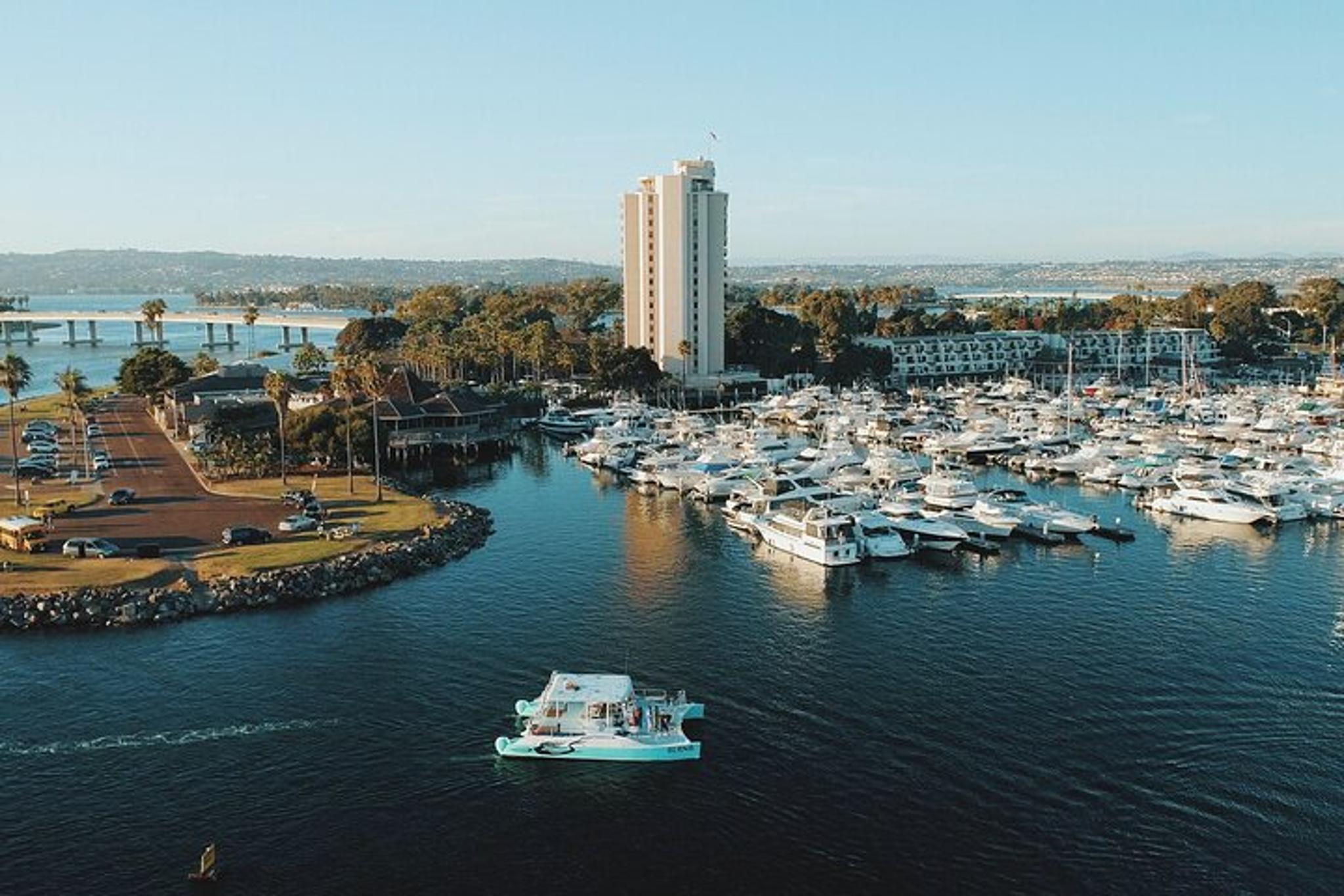 San Diego Boat Rental with Captain and Crew - Image 3