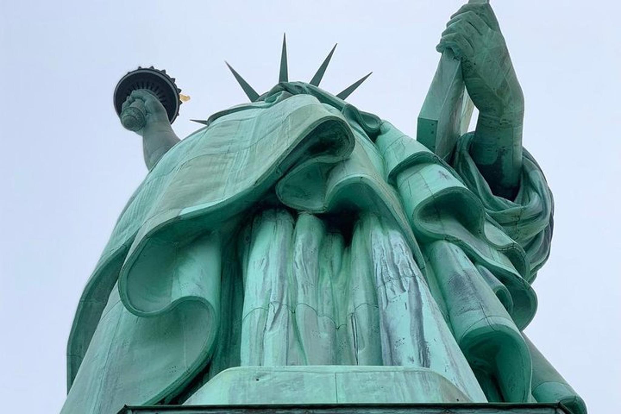 New York Statue of Liberty & Ellis Island Guided Tour - Image 3