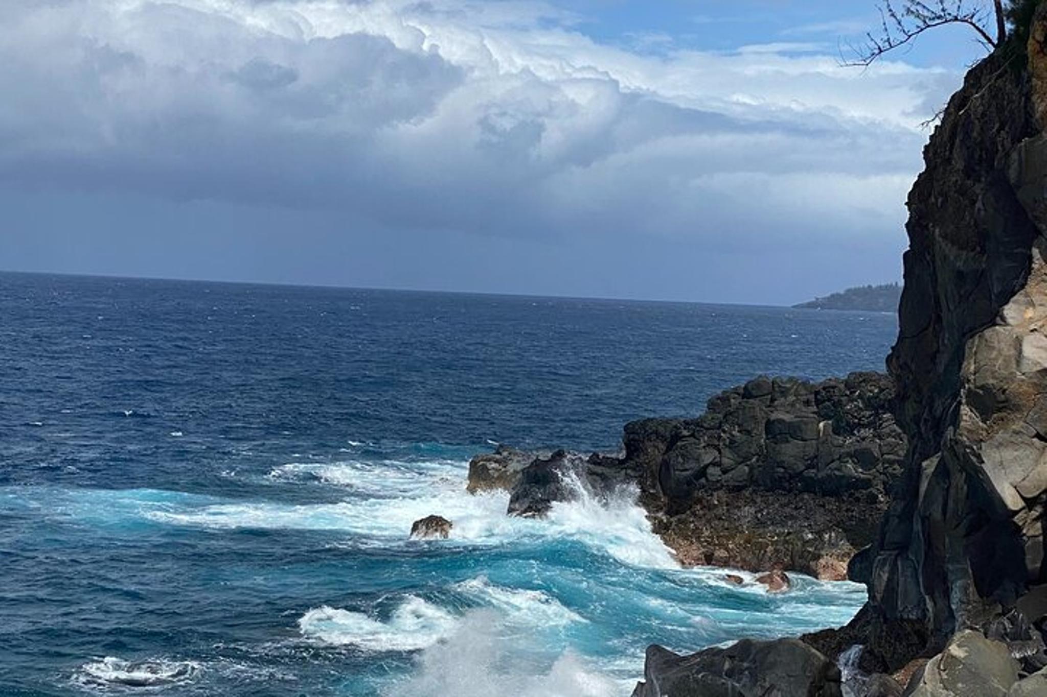 Waipi’o Horseback Tour: Mountain Ocean Views 2 hr