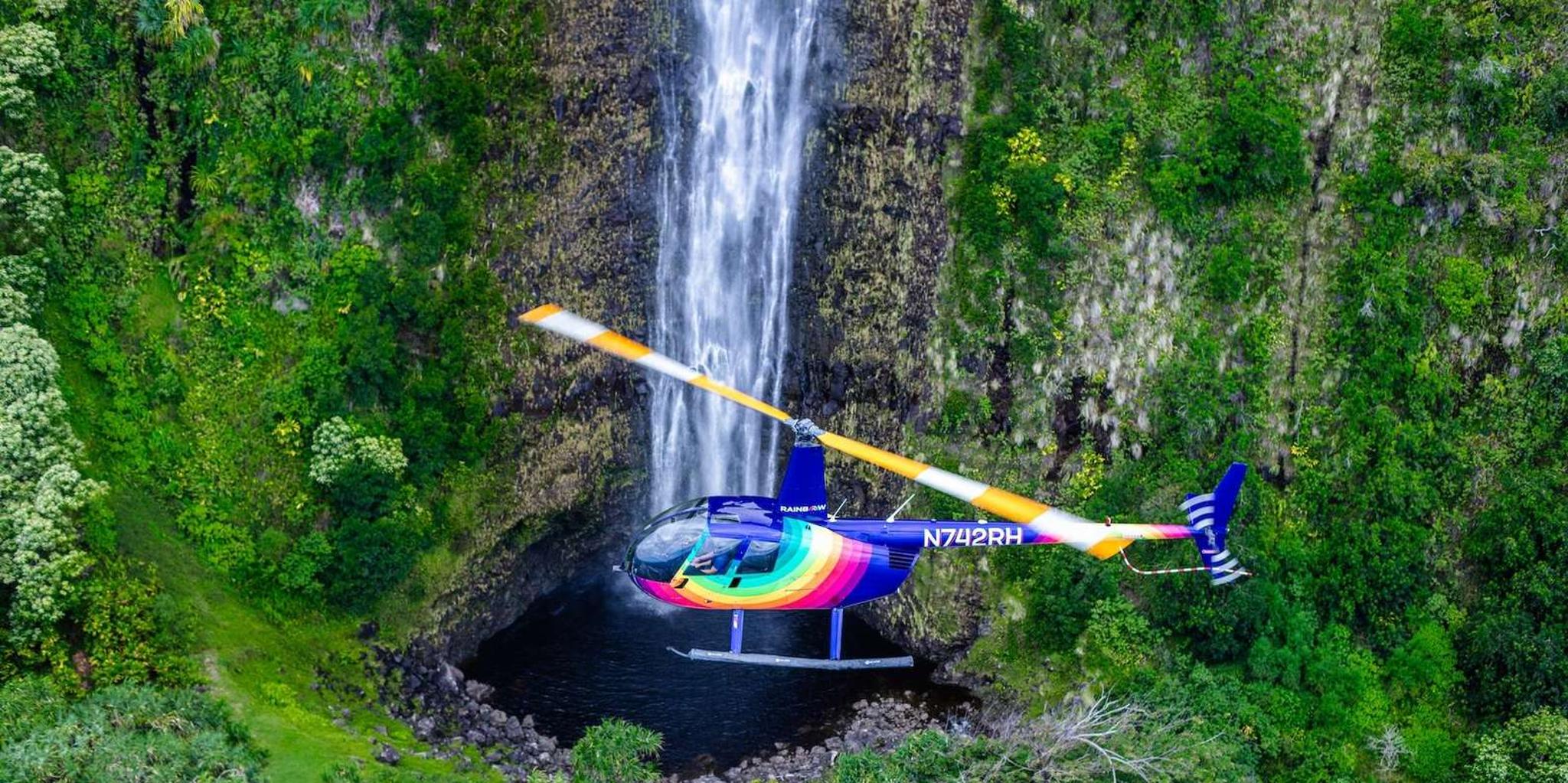 Kailua-Kona Helicopter Tour of Volcanoes and Waterfalls