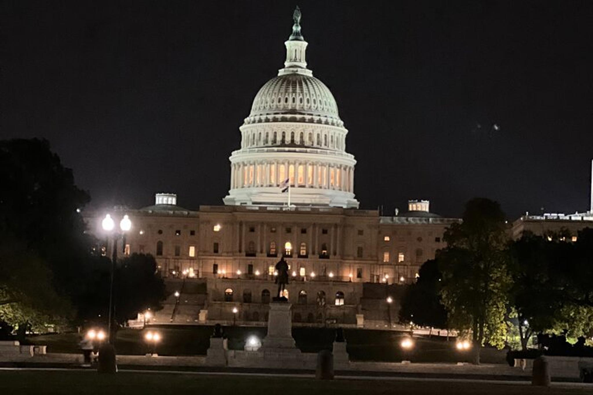 Washington DC Monumental Moonlight Tour - Image 5
