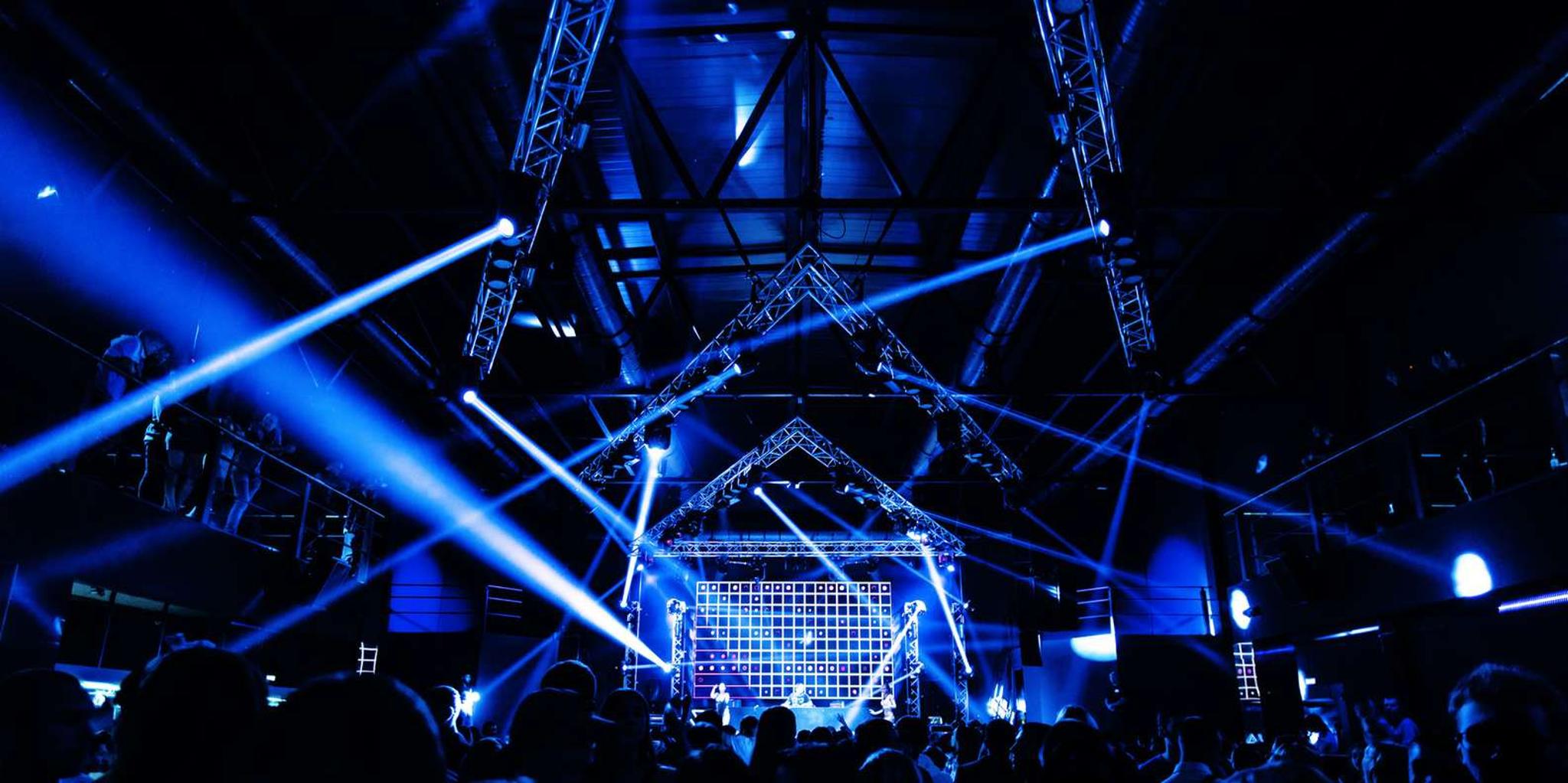Las Vegas Private Party Bus Nightclub Tour