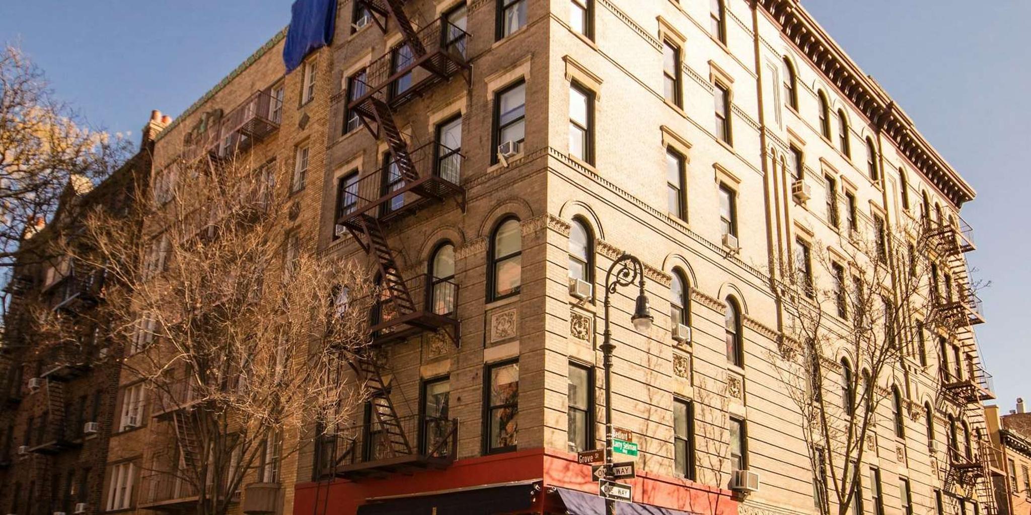 New York City Friends Pedicab Tour - Image 4