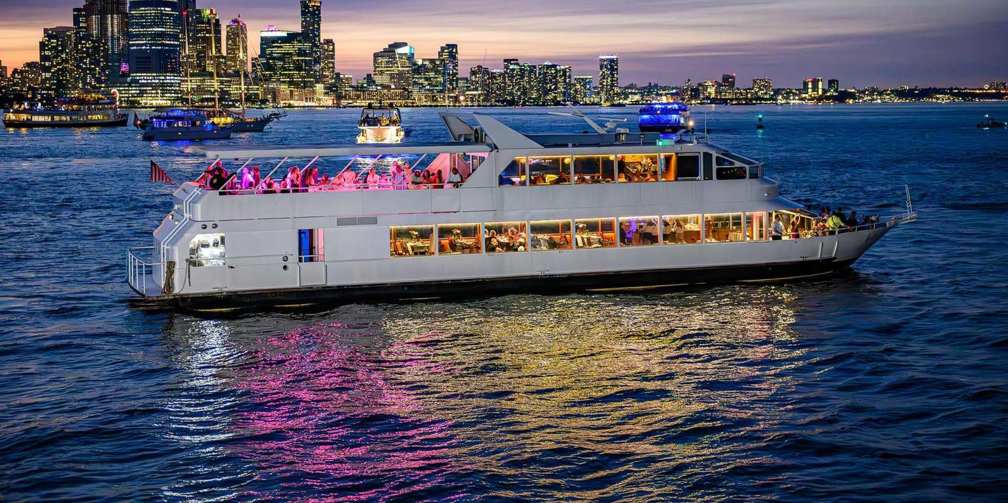 New York City Yacht Brunch and Dinner Cruise with Live Music