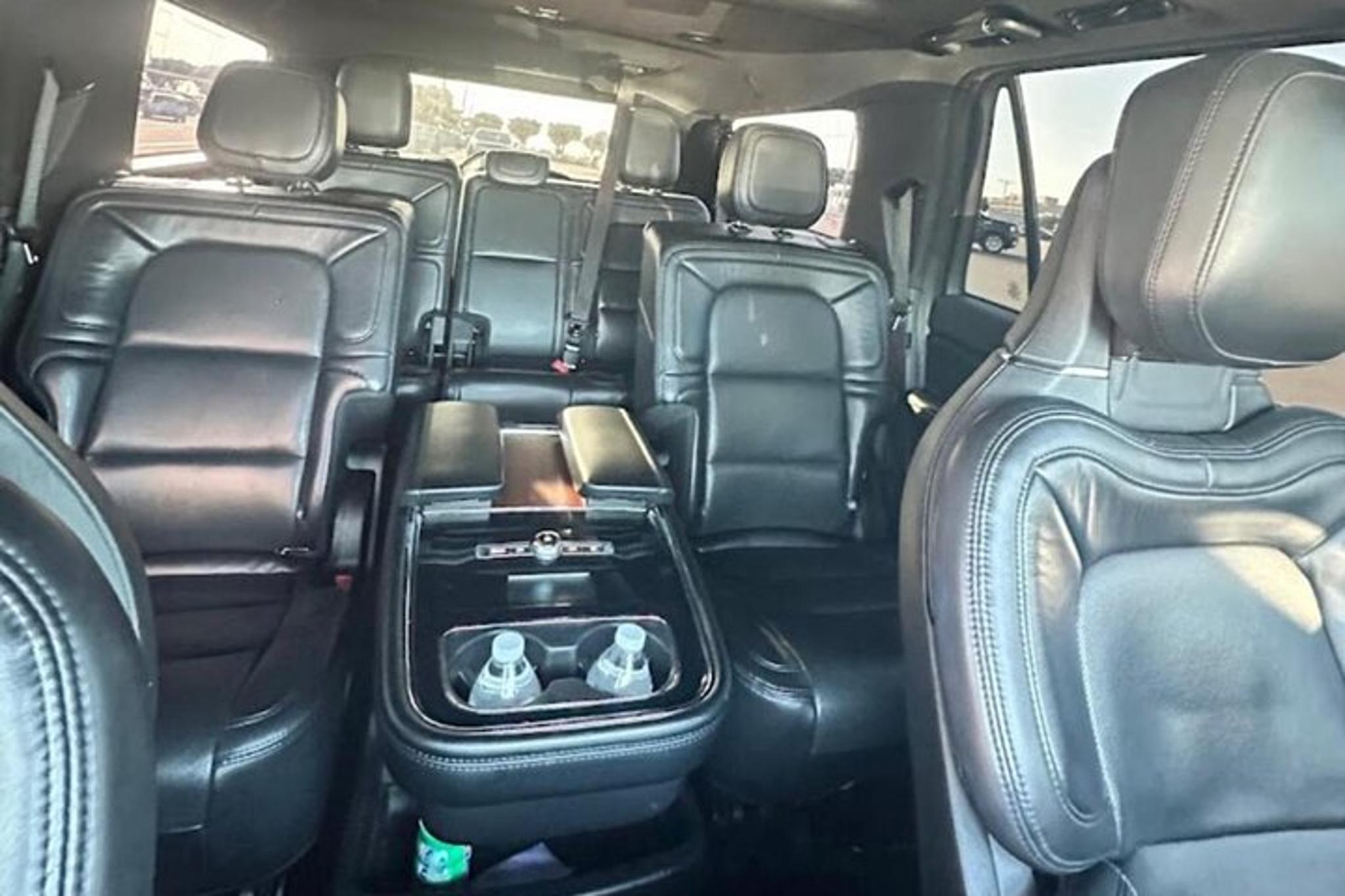 Los Angeles City and Airport Transfer - Image 4