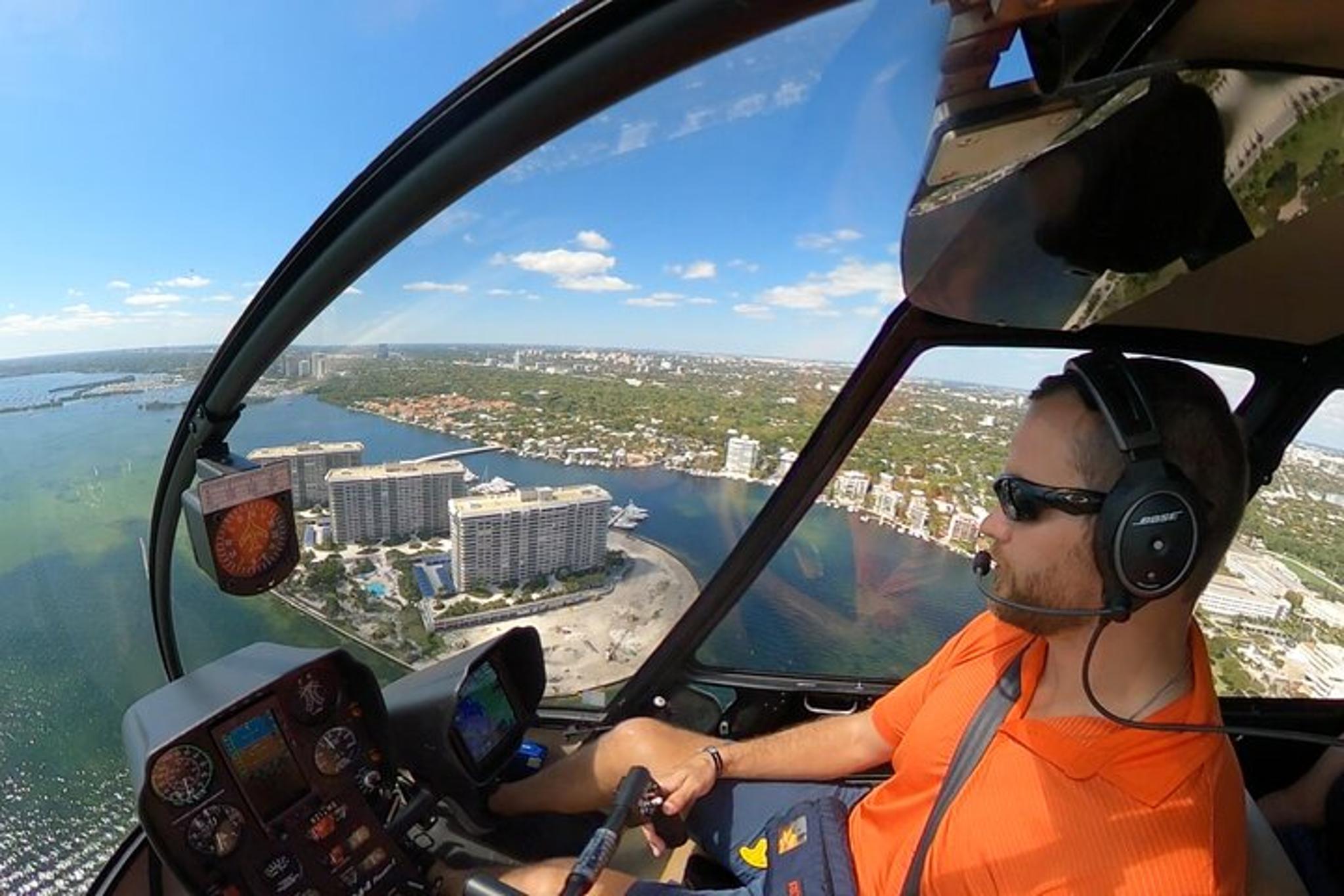 Miami Helicopter Tour for 3 Passengers - Image 4