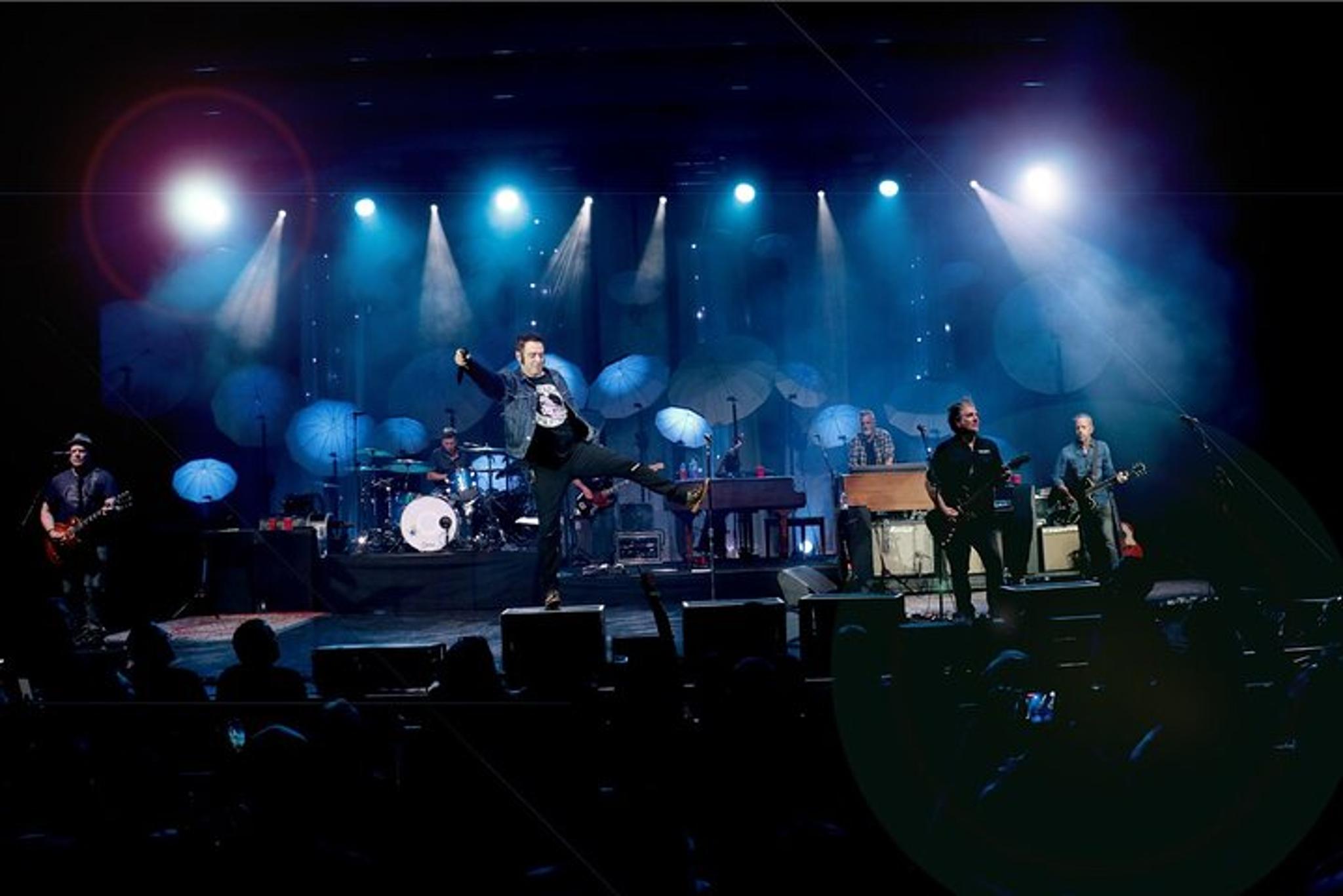 Las Vegas Counting Crows Concert - Image 6